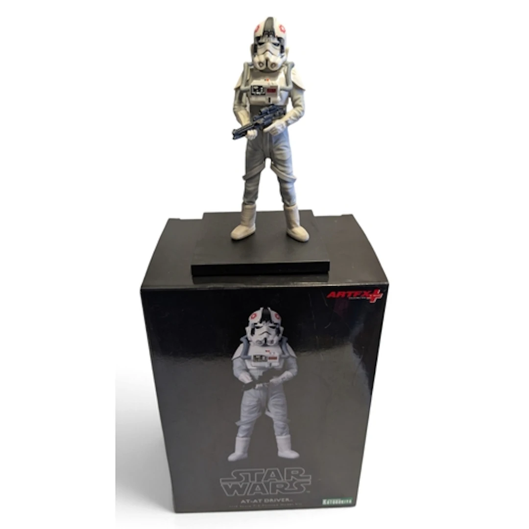 Kotobukiya Star Wars ARTFX+ 1/10 scale AT-AT Driver.