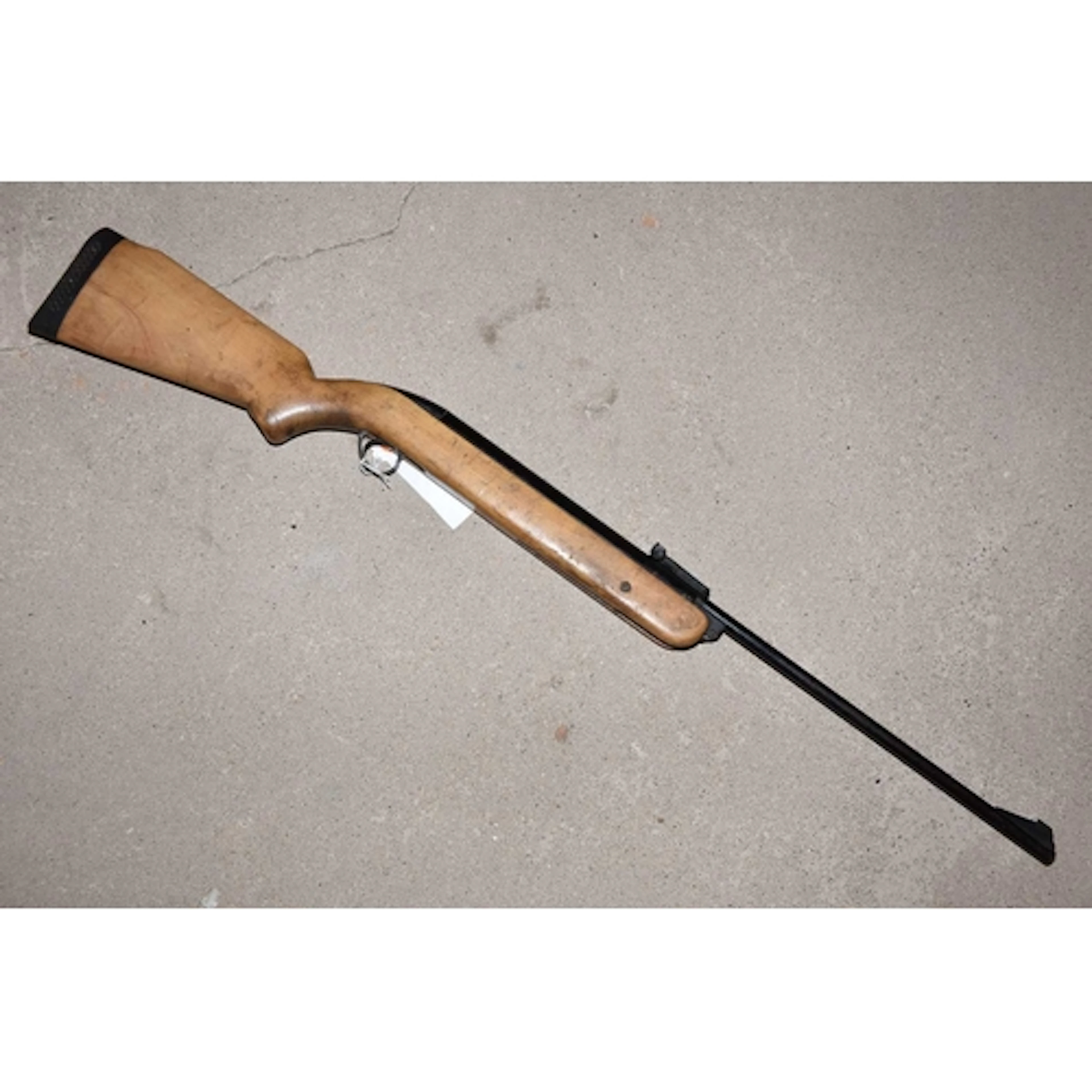 A BSA MERCURY .22 BREAK BARREL AIR RIFLE, no visible serial ...