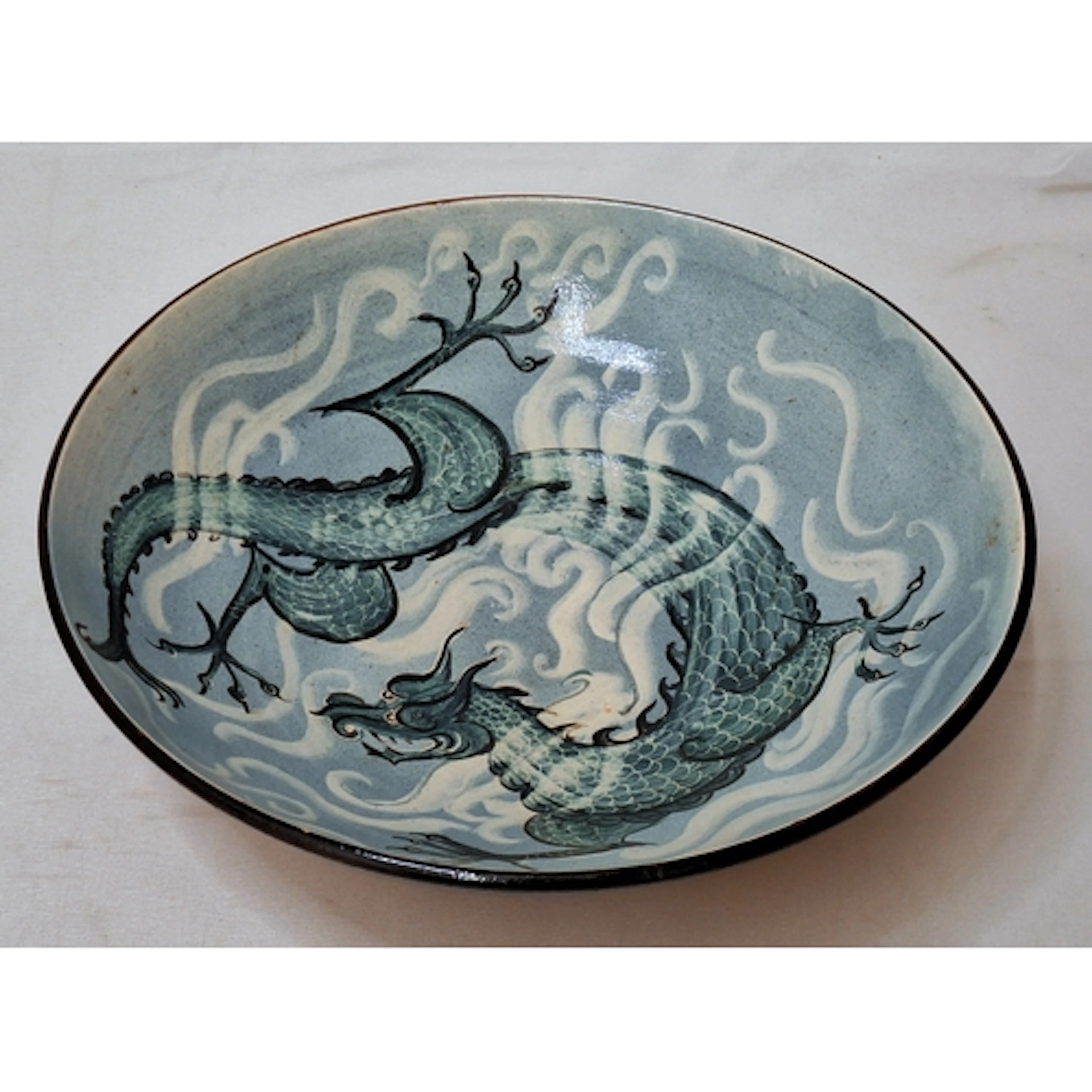 Japanese Style Pottery Bowl with dragon & cloud to the inter...
