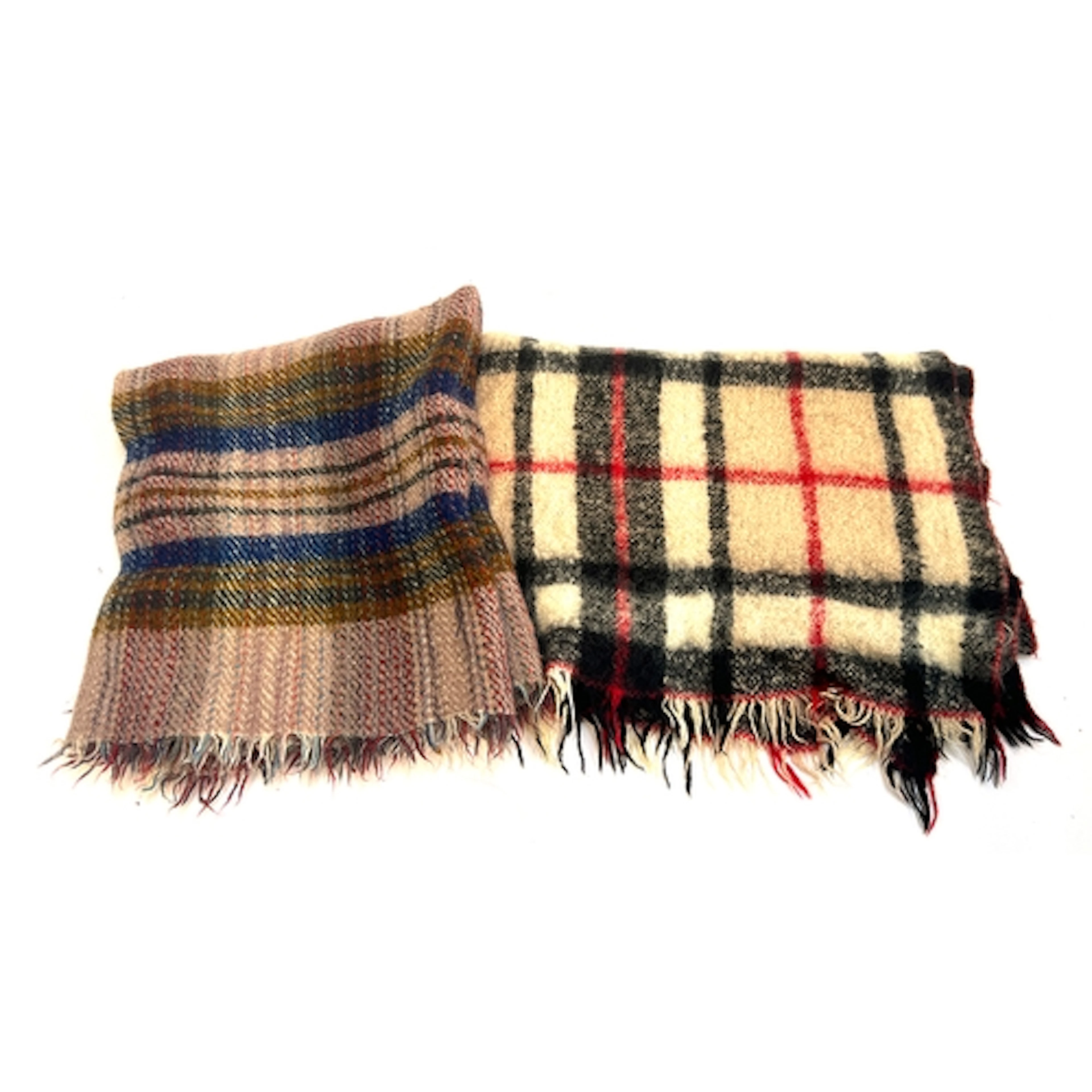 Two wool picnic rugs, each approx. 100x140cm