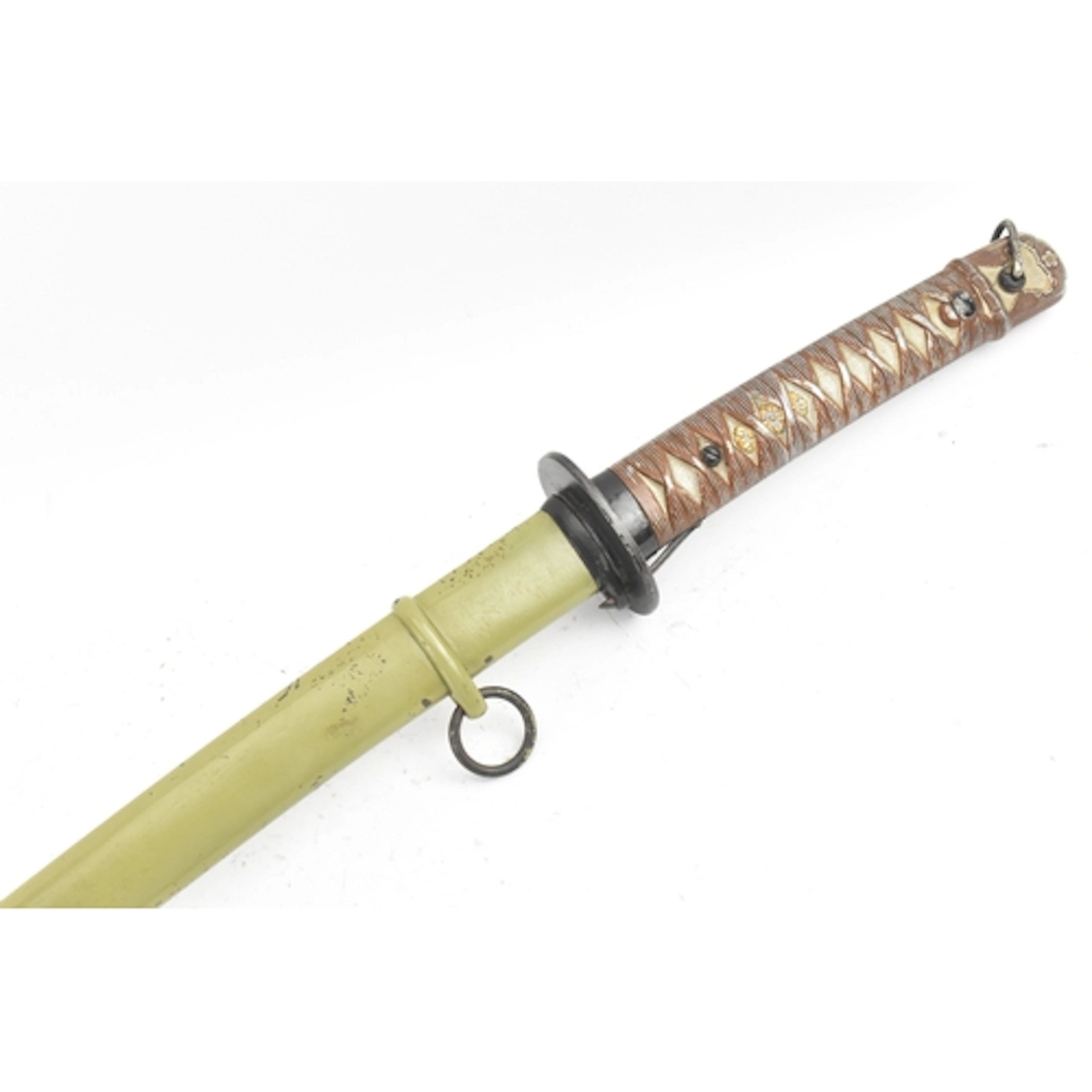A Japanese WWII Type 95 NCO shin-gunto army sword, circa 193...