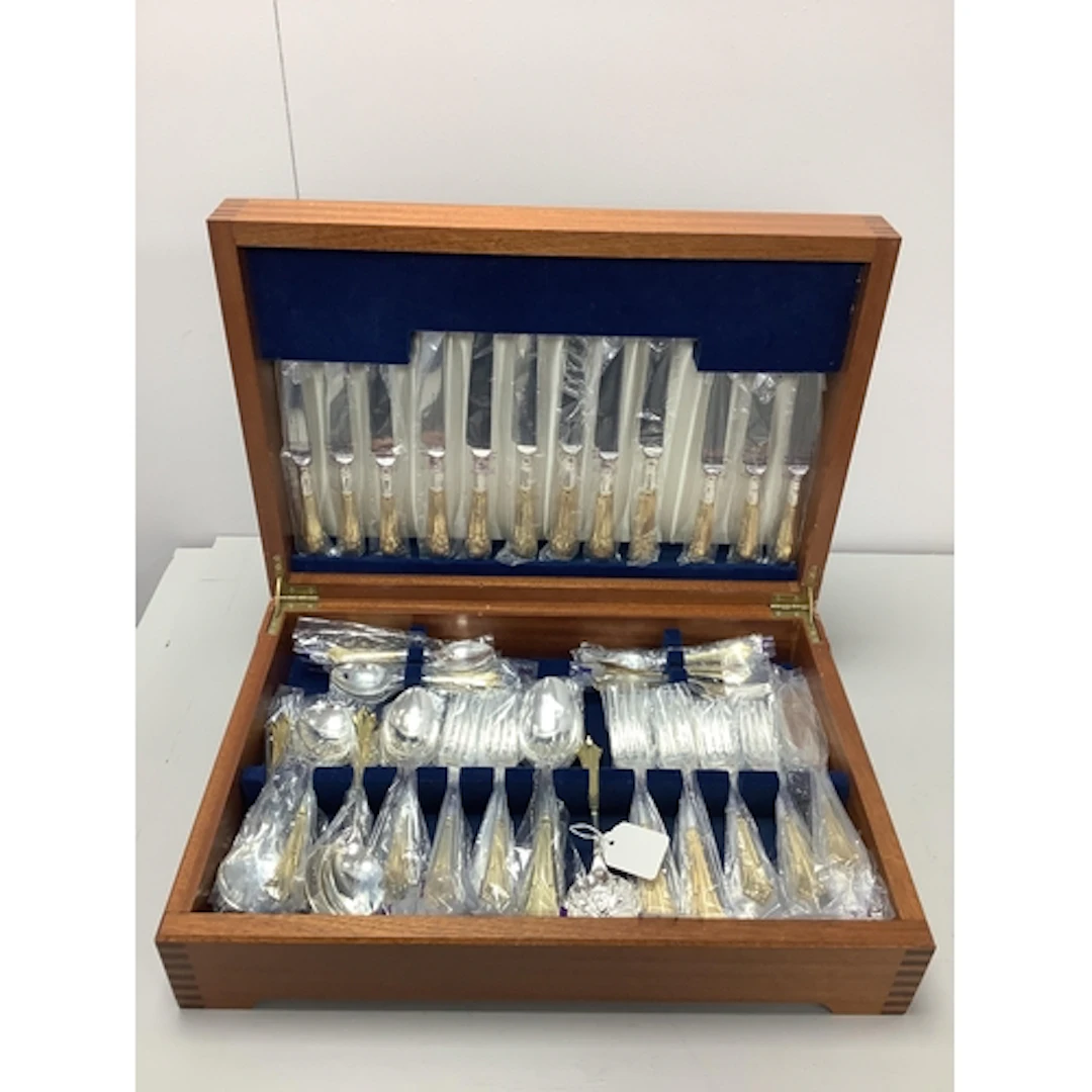 Davenport & Sullivan Modern Parcel Gilt Silver Plated Six Se...