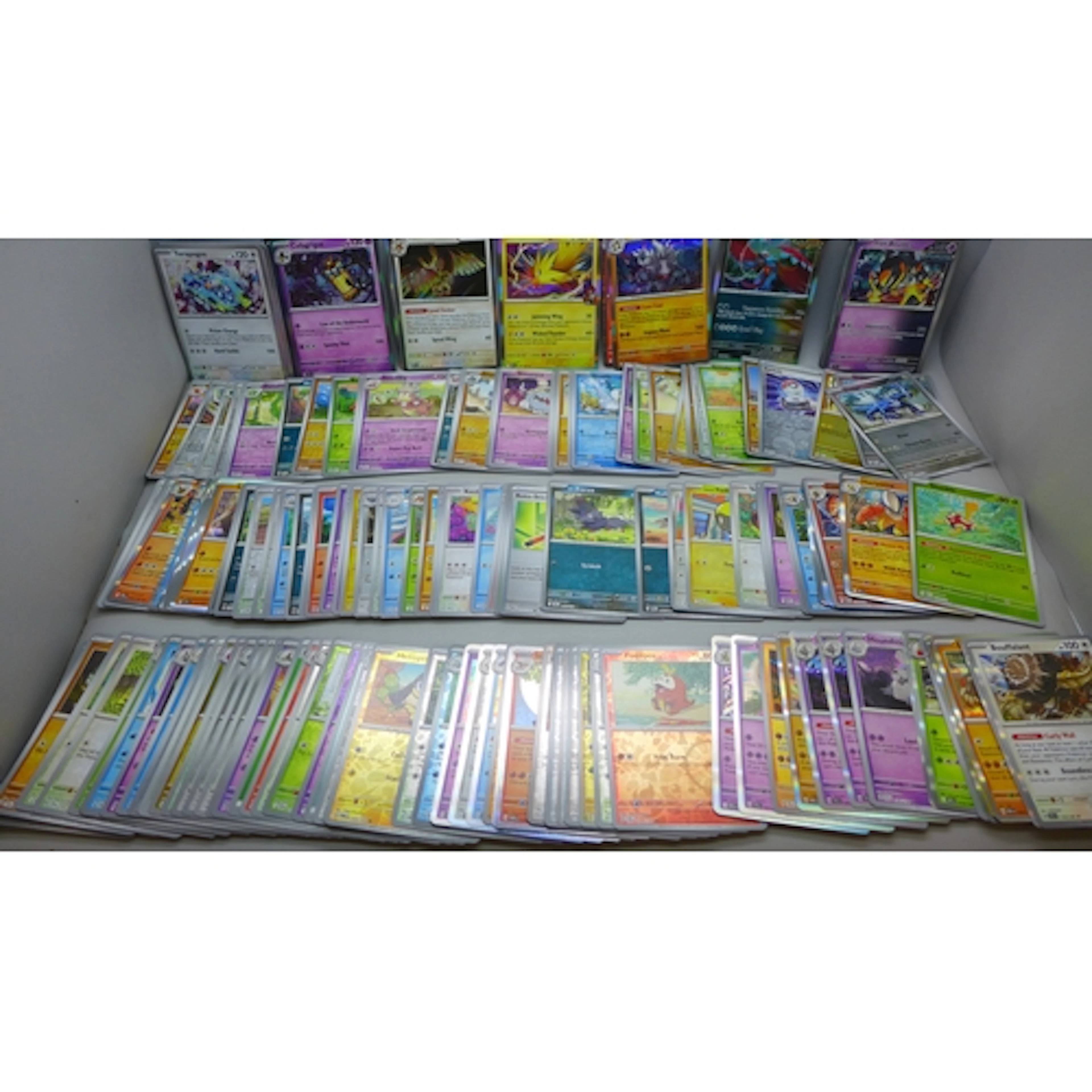 Pokémon trading cards - 180 Holographic Pokémon Trading card...