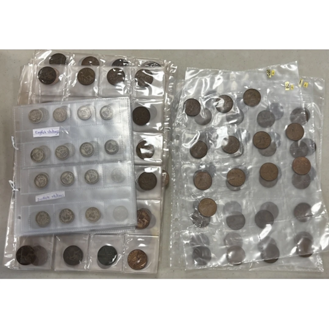 Collection in 2 albums and loose, generally very fine, inclu...