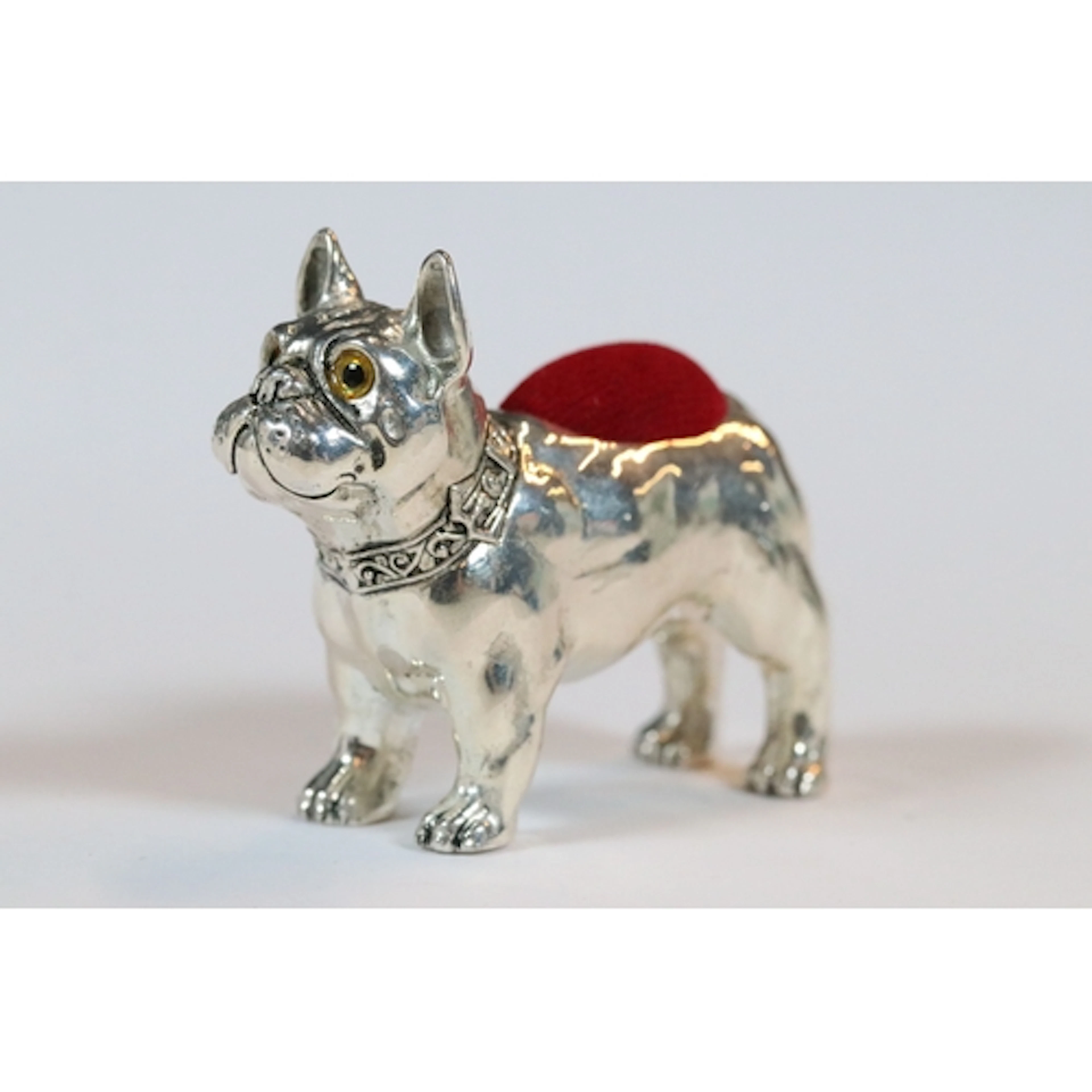 Silver plated French bull dog pin cushion, 5cm high