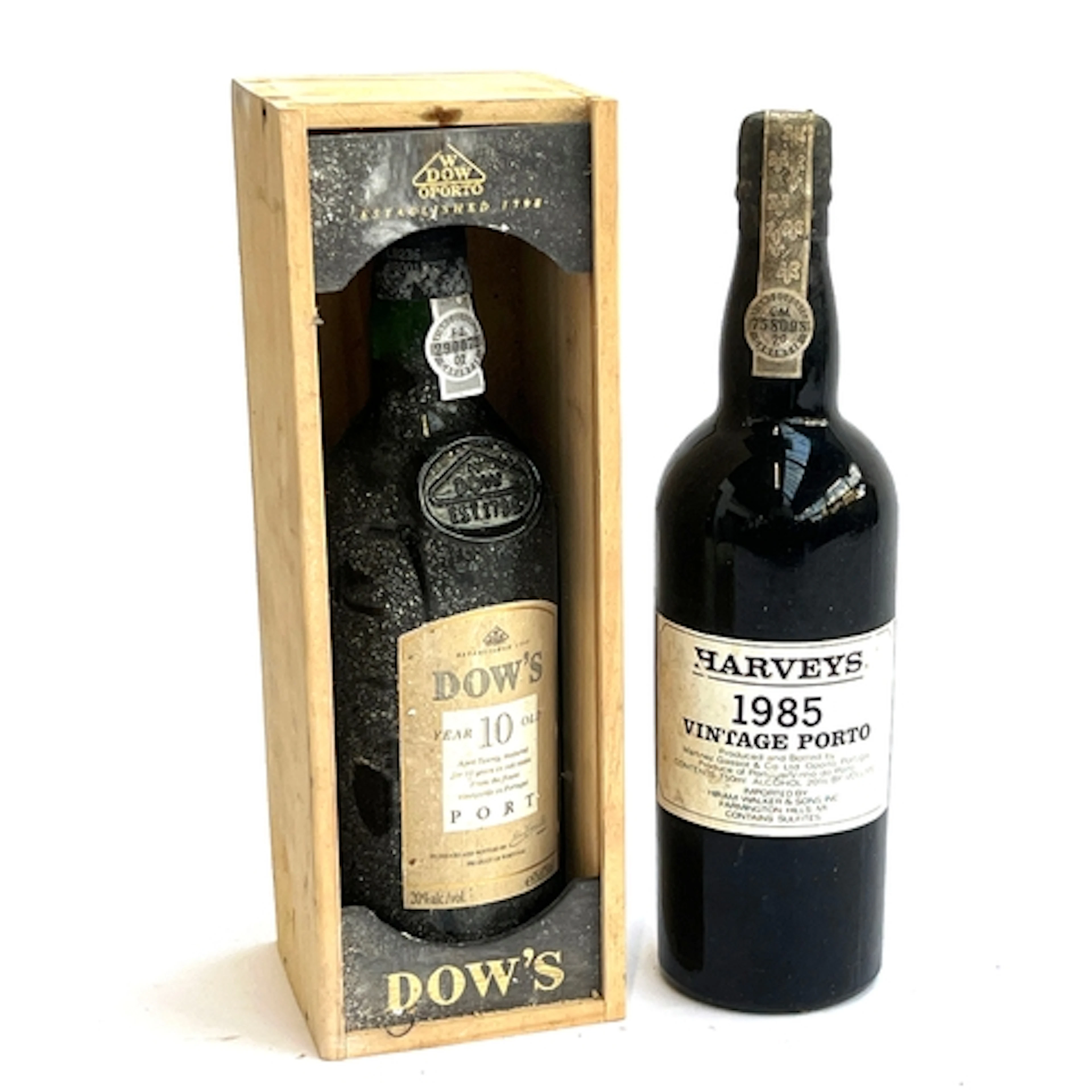 1985 Harveys Vintage Port, one bottle; Dow's 10 year old por...