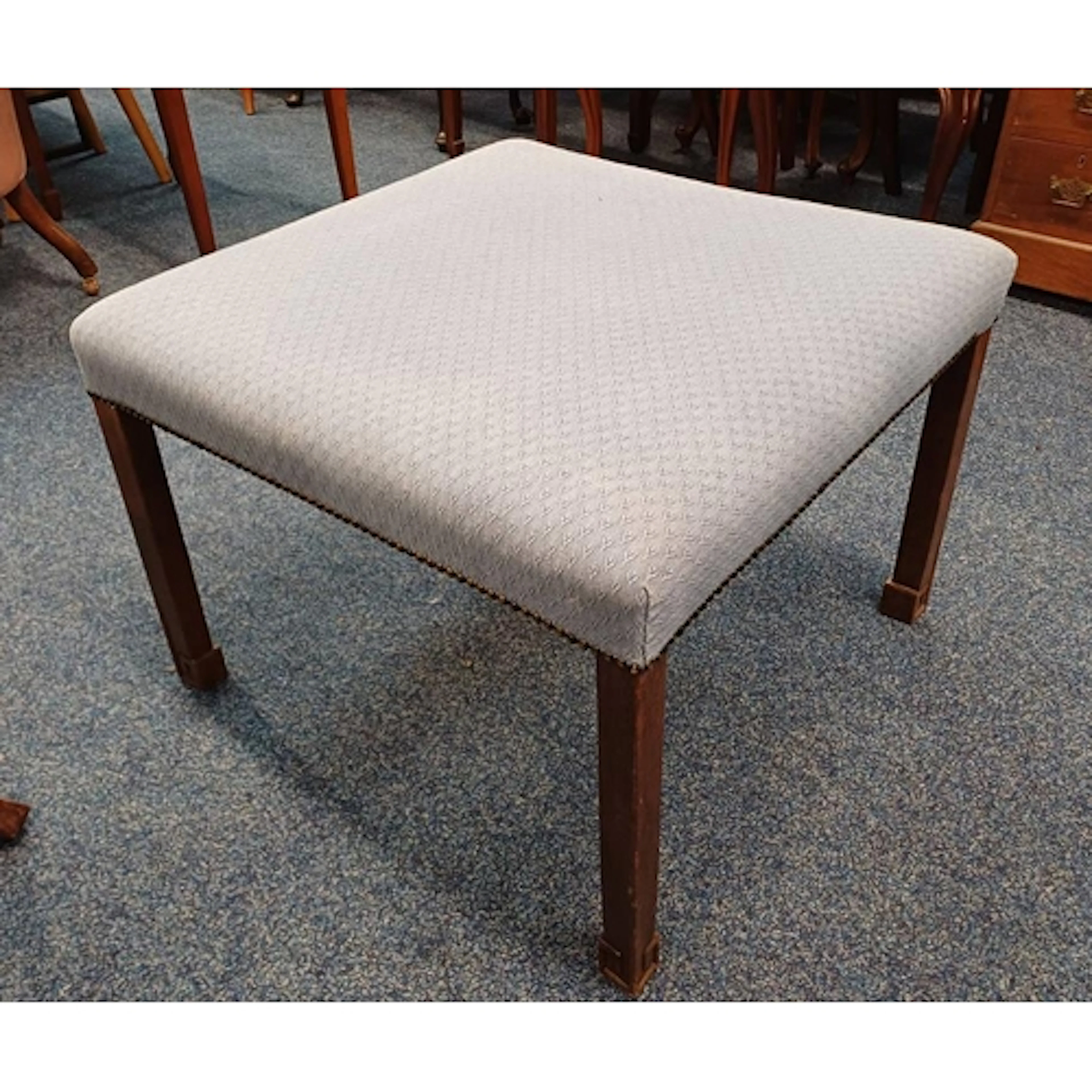 19TH CENTURY MAHOGANY SQUARE CENTRE STOOL ON SQUARE SUPPORTS