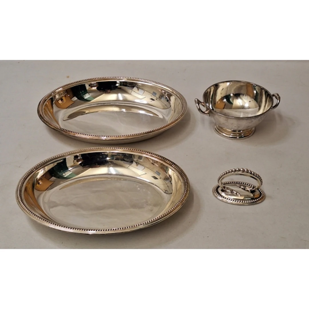 Vintage Walker & Hall Silver Plated Oval Lidded Entree Dish ...