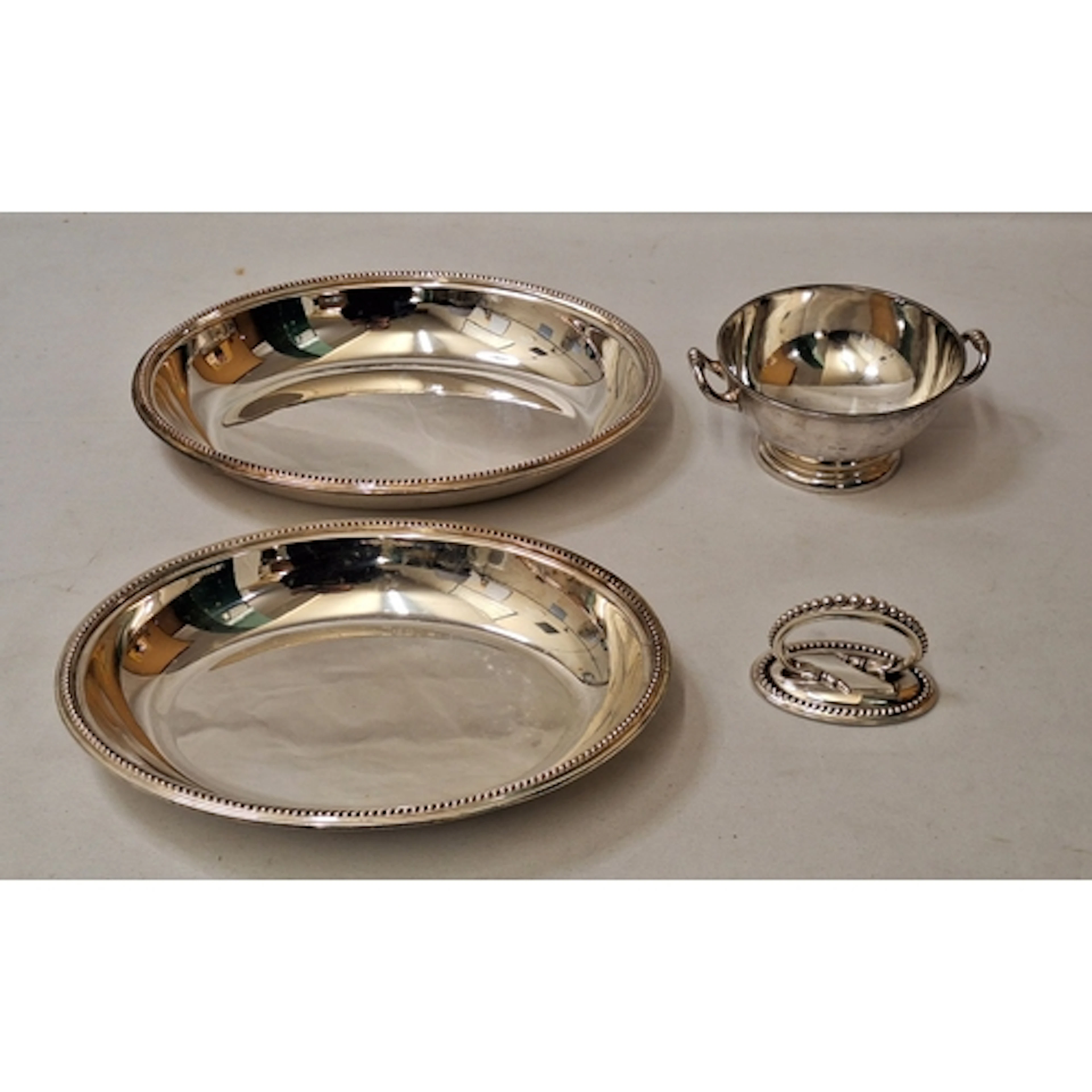 Vintage Walker & Hall Silver Plated Oval Lidded Entree Dish ...