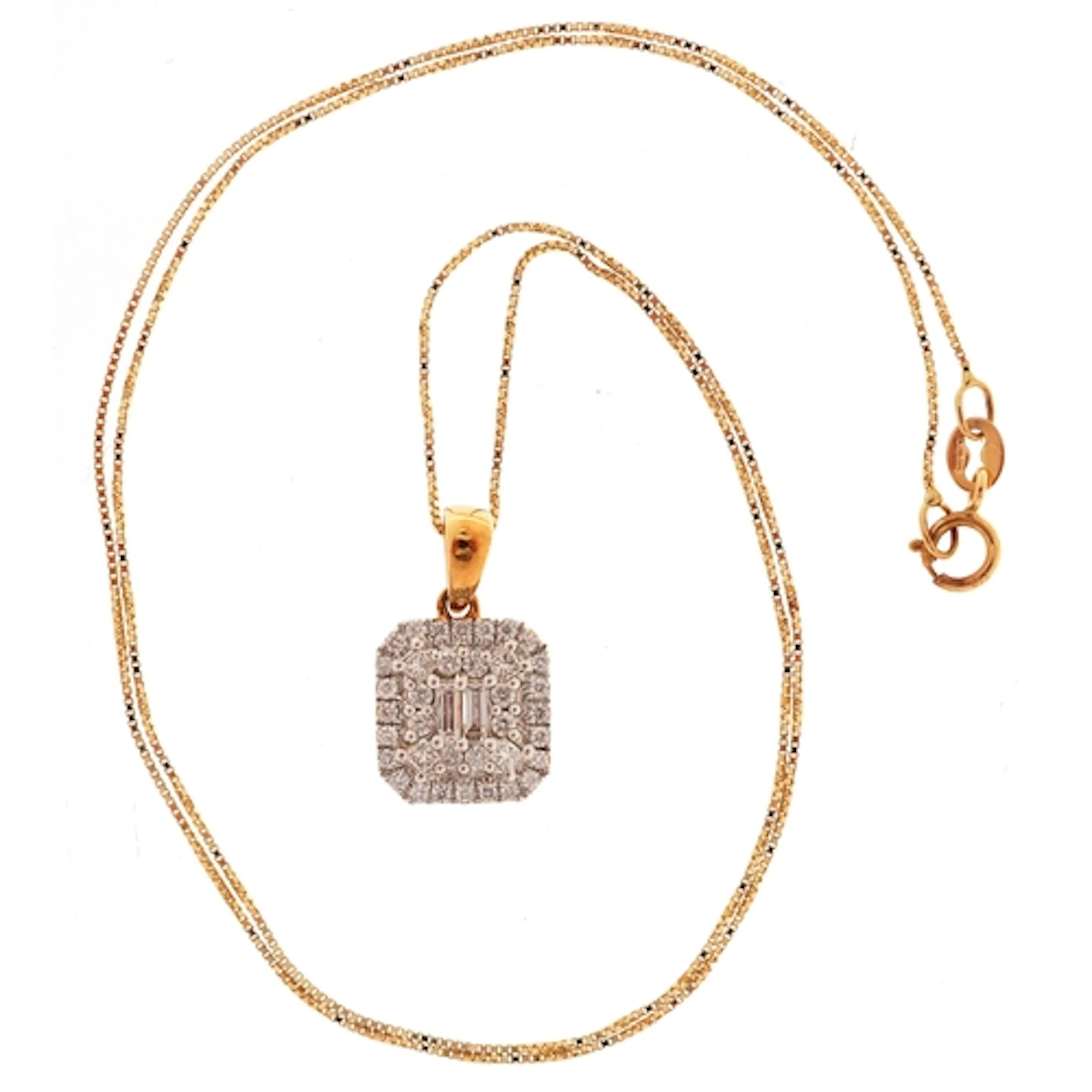 18ct gold diamond cluster pendant with an 18ct gold necklace...