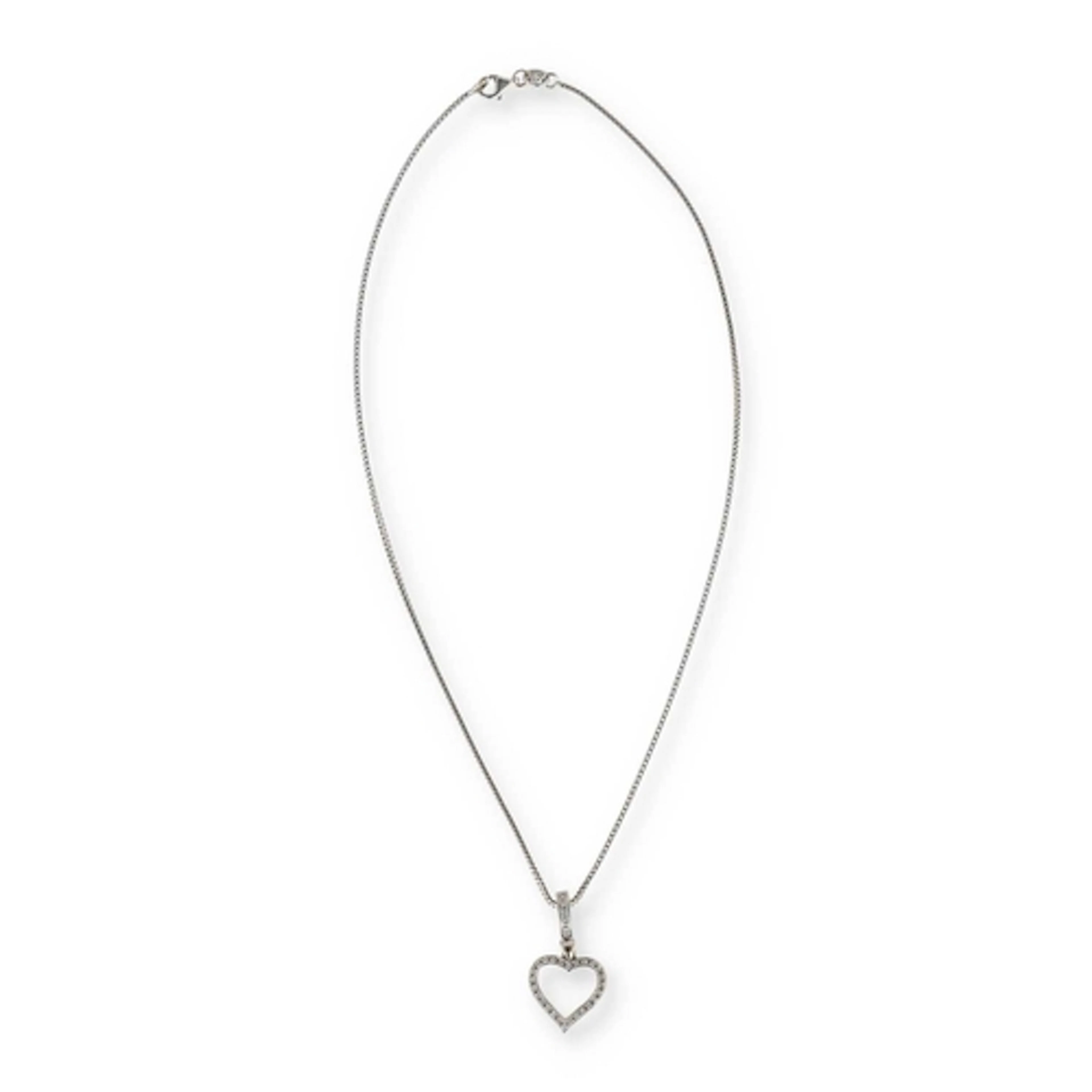 THEO FENNELL: AN 18 CARAT WHITE GOLD DIAMOND HEART PENDANT/N...