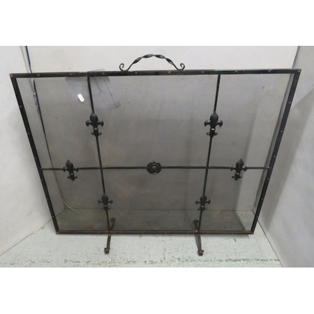 Wrought Iron Fire Guard with fleur de lys design, twisted ir...