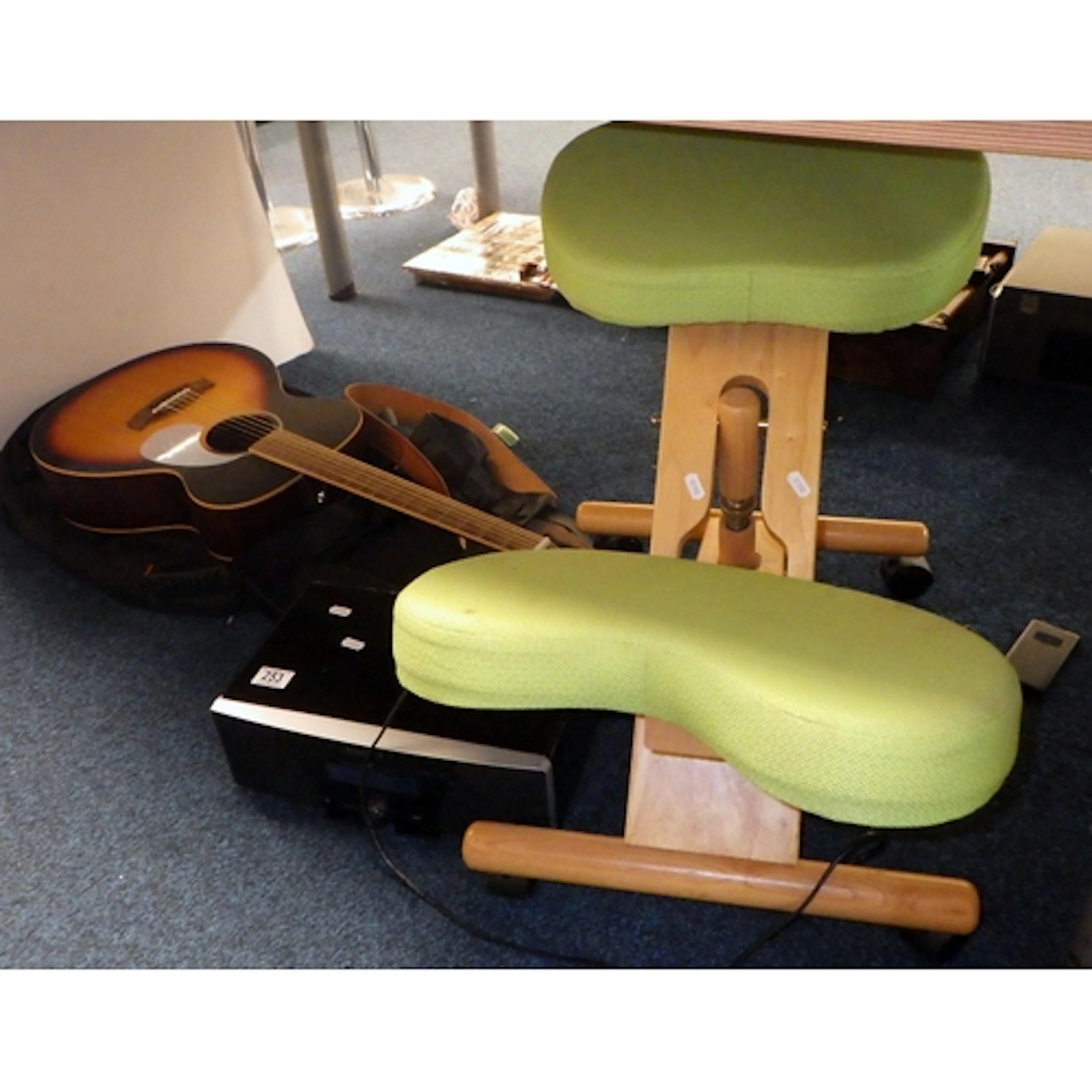 A Tanglewood acoustic guitar, stool & a Roberts radio (3)