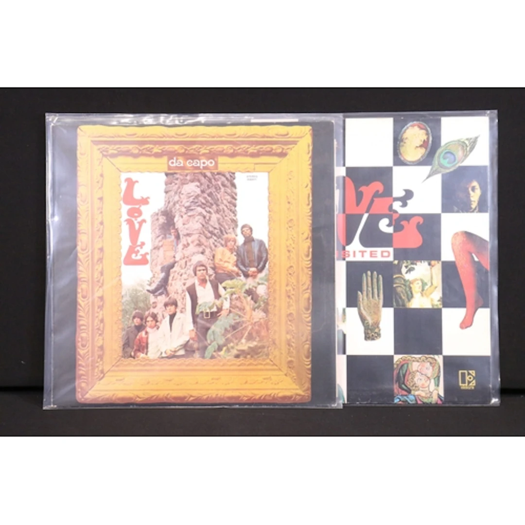 Vinyl - 2 Love UK pressing LP’s to include: De Capo (Elektra...