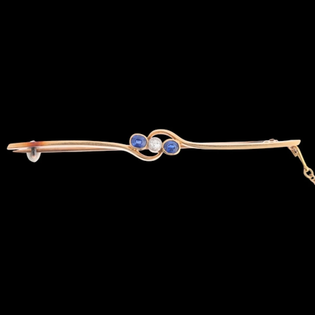 An Antique 18ct gold sapphire and diamond bar brooch, milleg...