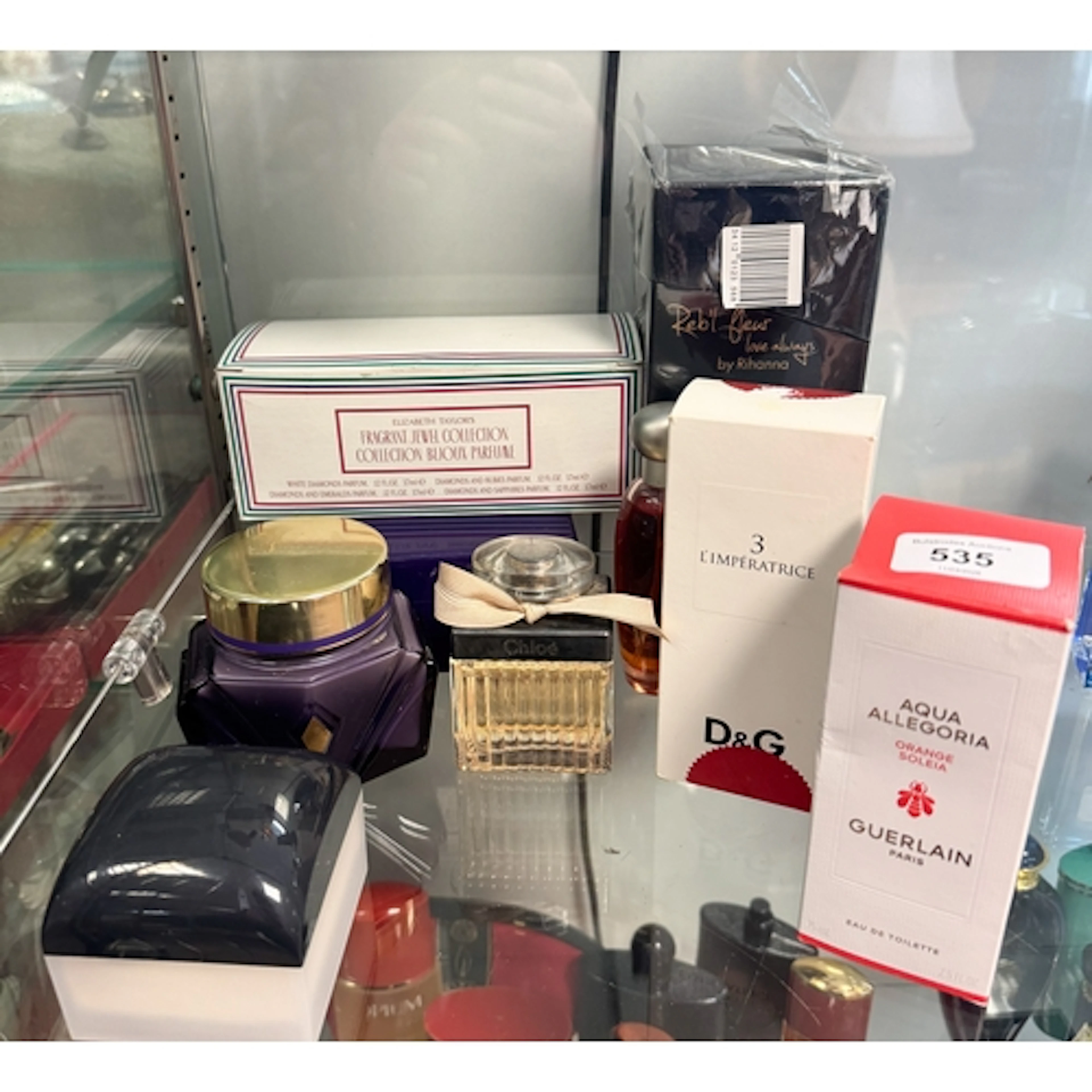 Elizabeth Taylor perfumes, Rihanna perfume, Guerlain, D & G ...