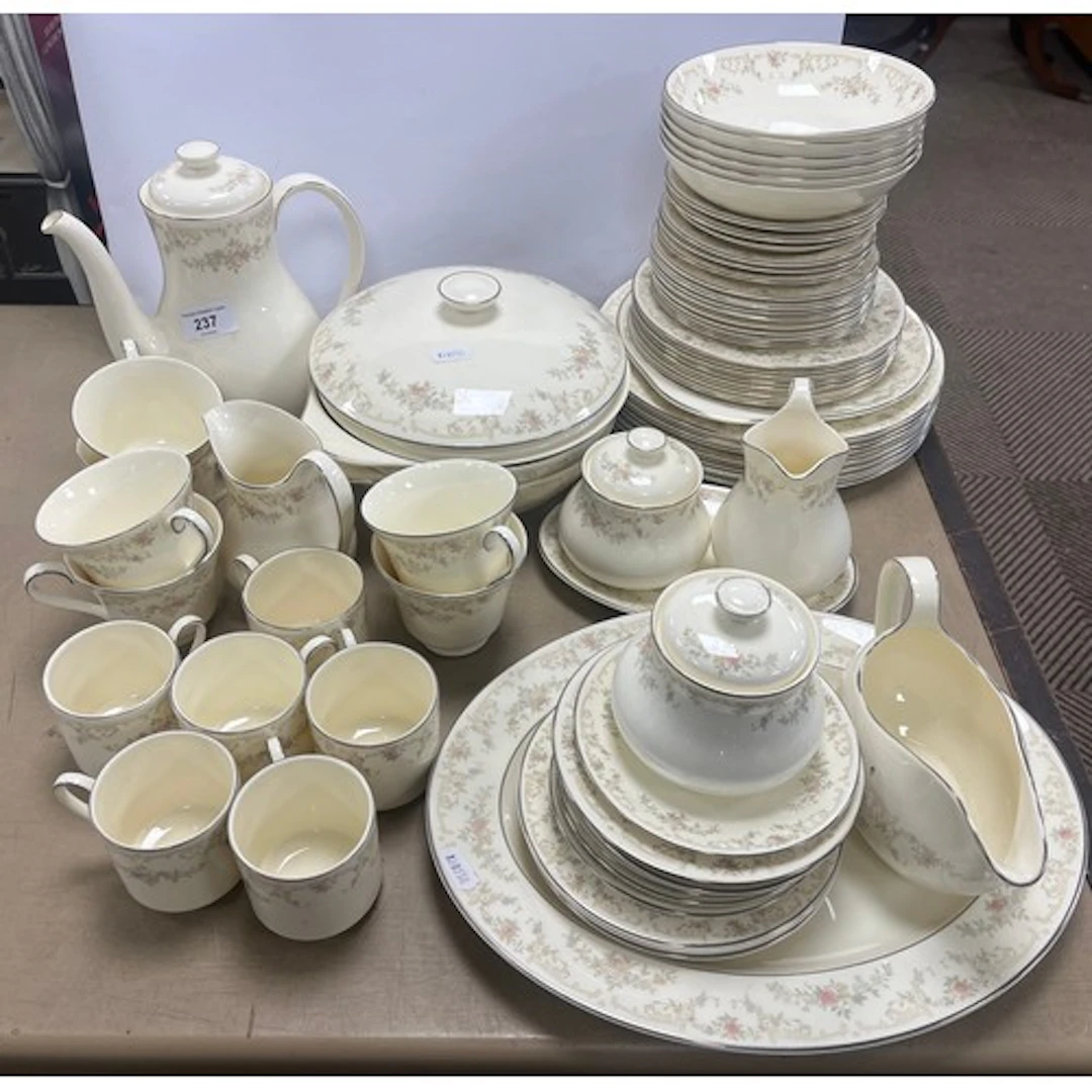 Royal Doulton 'Diana' pattern dinner and tea service.