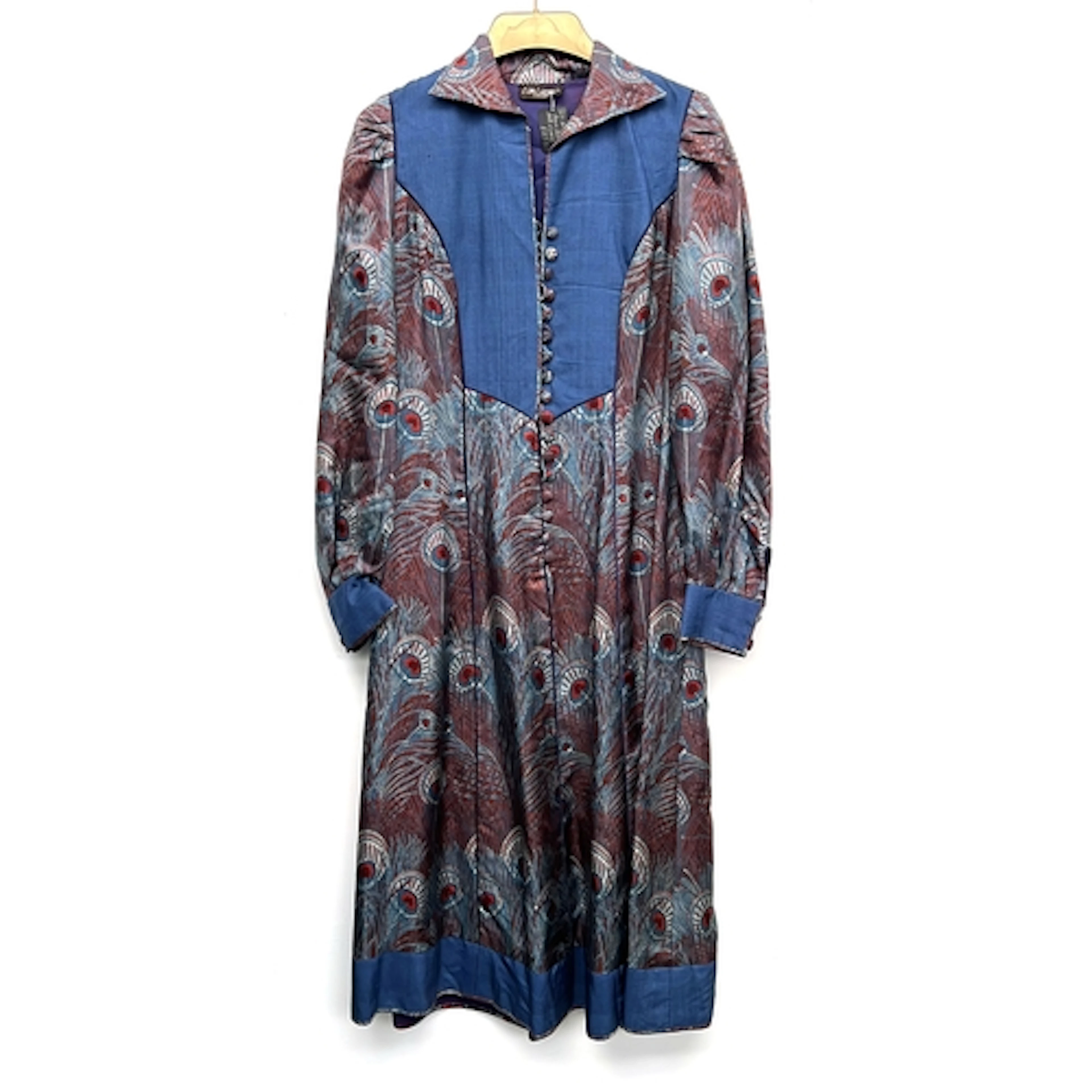 A vintage Anna Belinda Oxford long sleeved silk dress in pea...