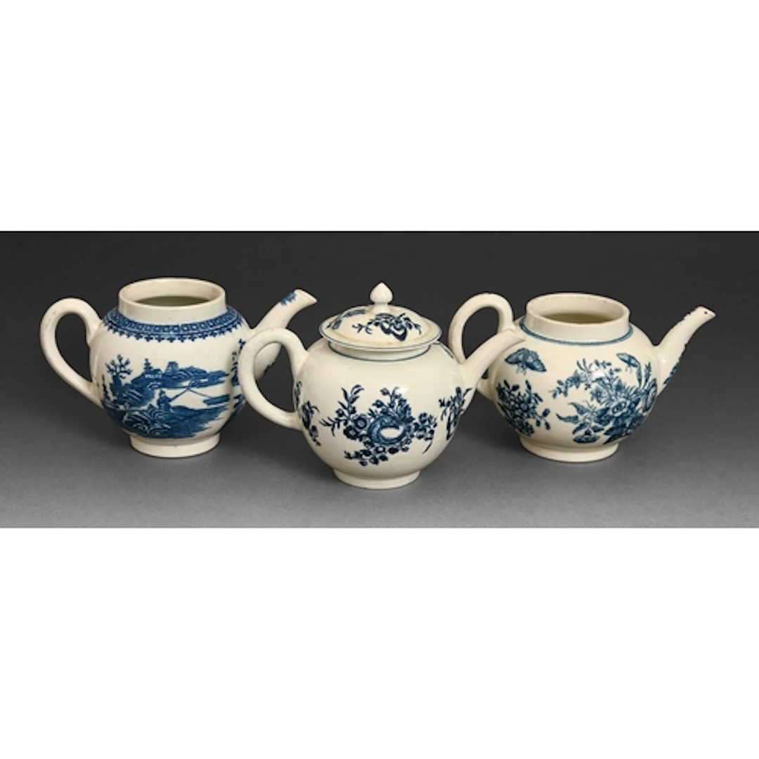 Three Worcester blue and white teapots and a cover, c1770-17...