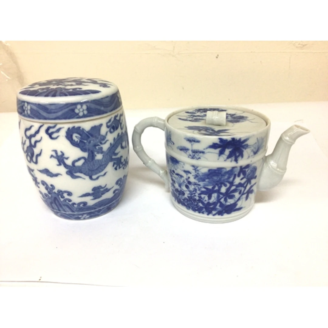 A Japanese blue and white porcelain tea pot simulated bamboo...