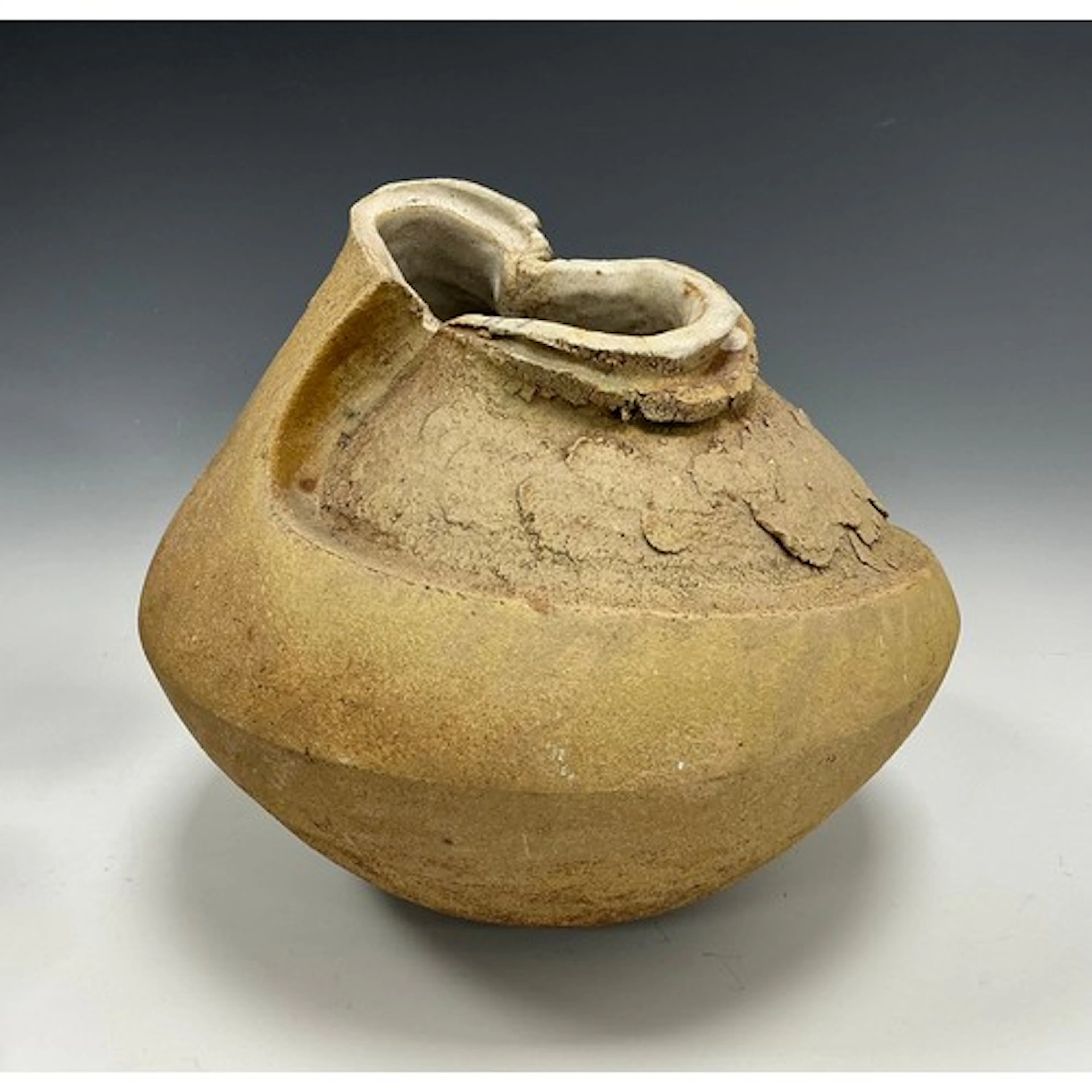 Barbara Hayward - a studio pottery brutalist vase, hand thro...