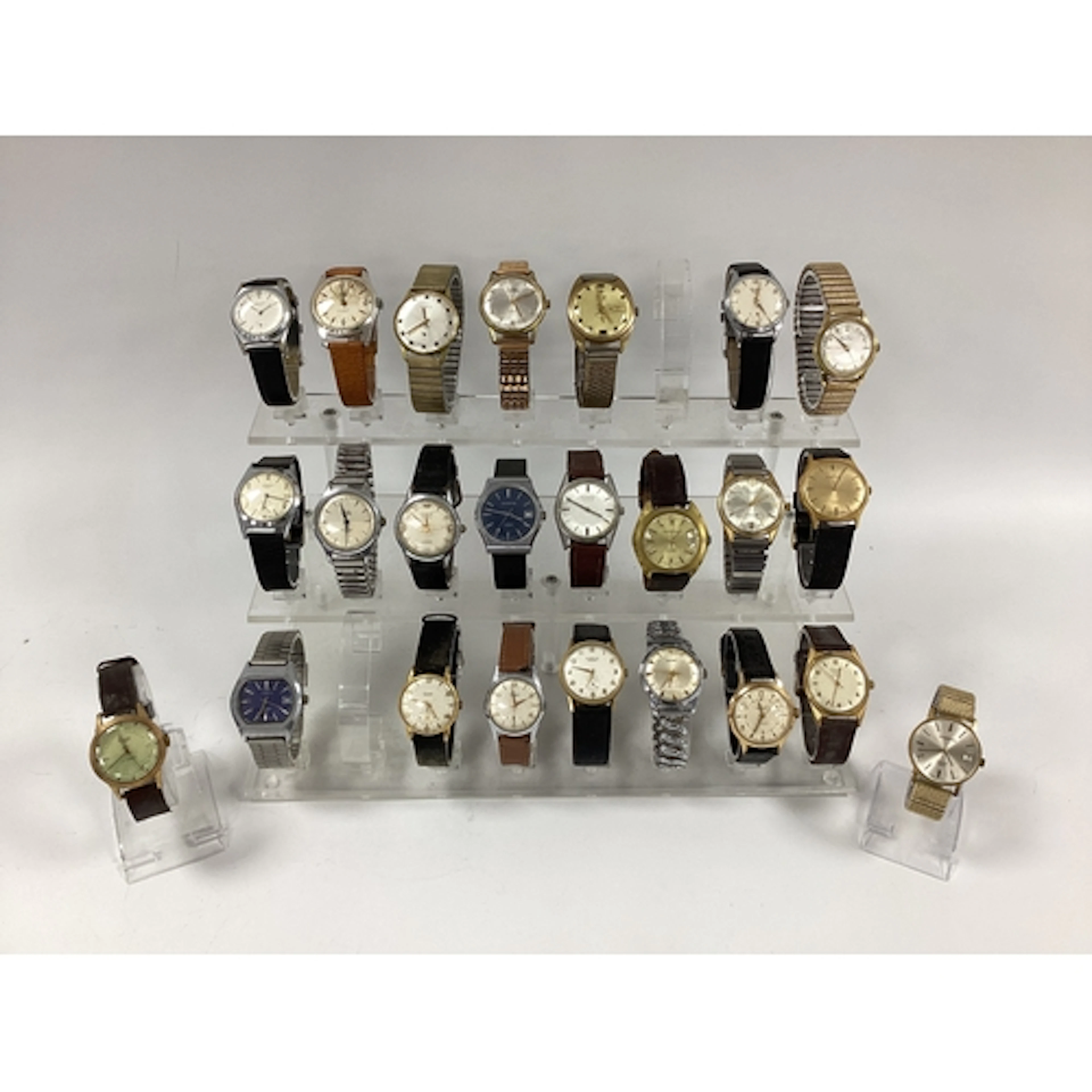 A Collection of Vintage and Later Gent's Wristwatches, inclu...