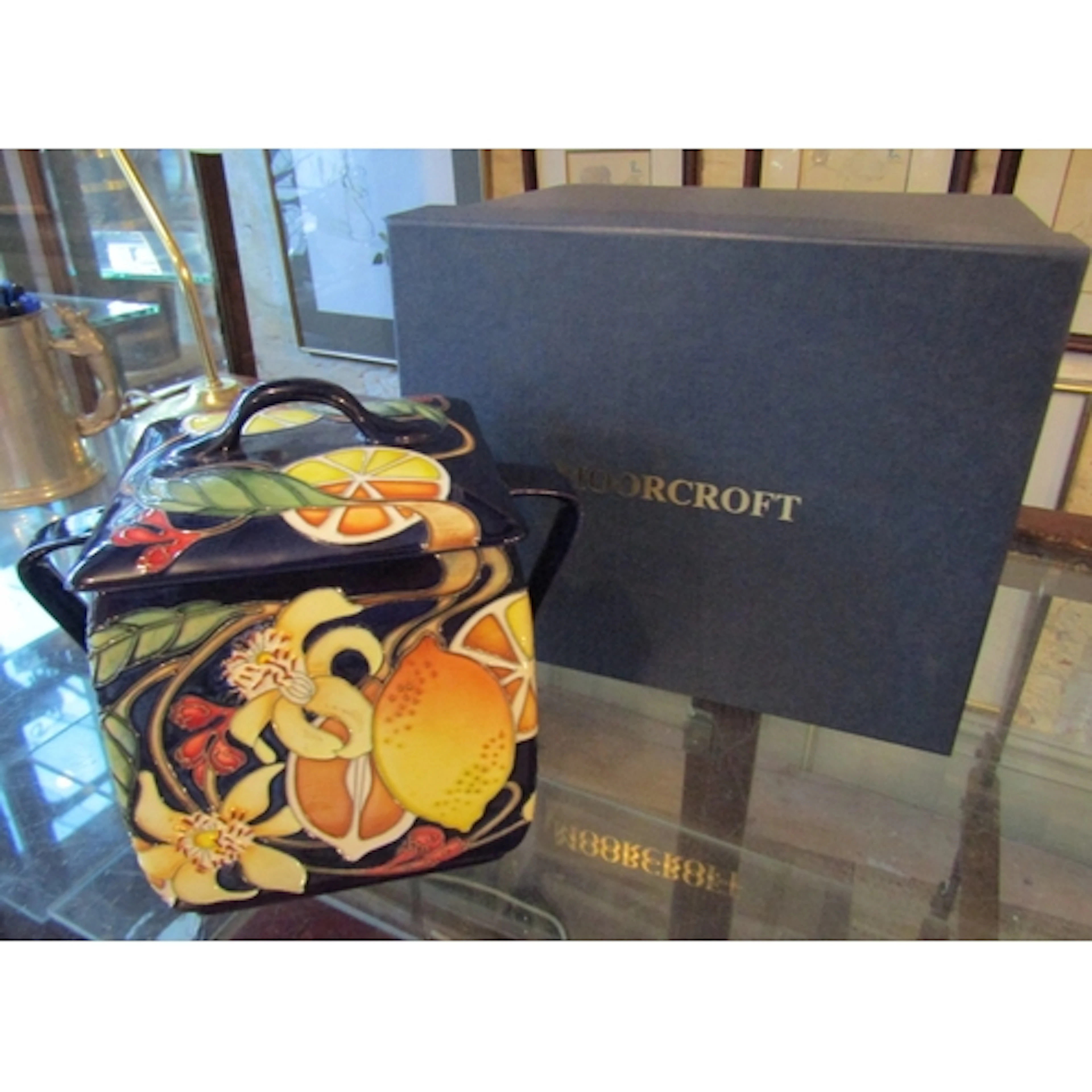 Moorcroft Large Form Biscuit Jar with Cover Twin Handled Goo...