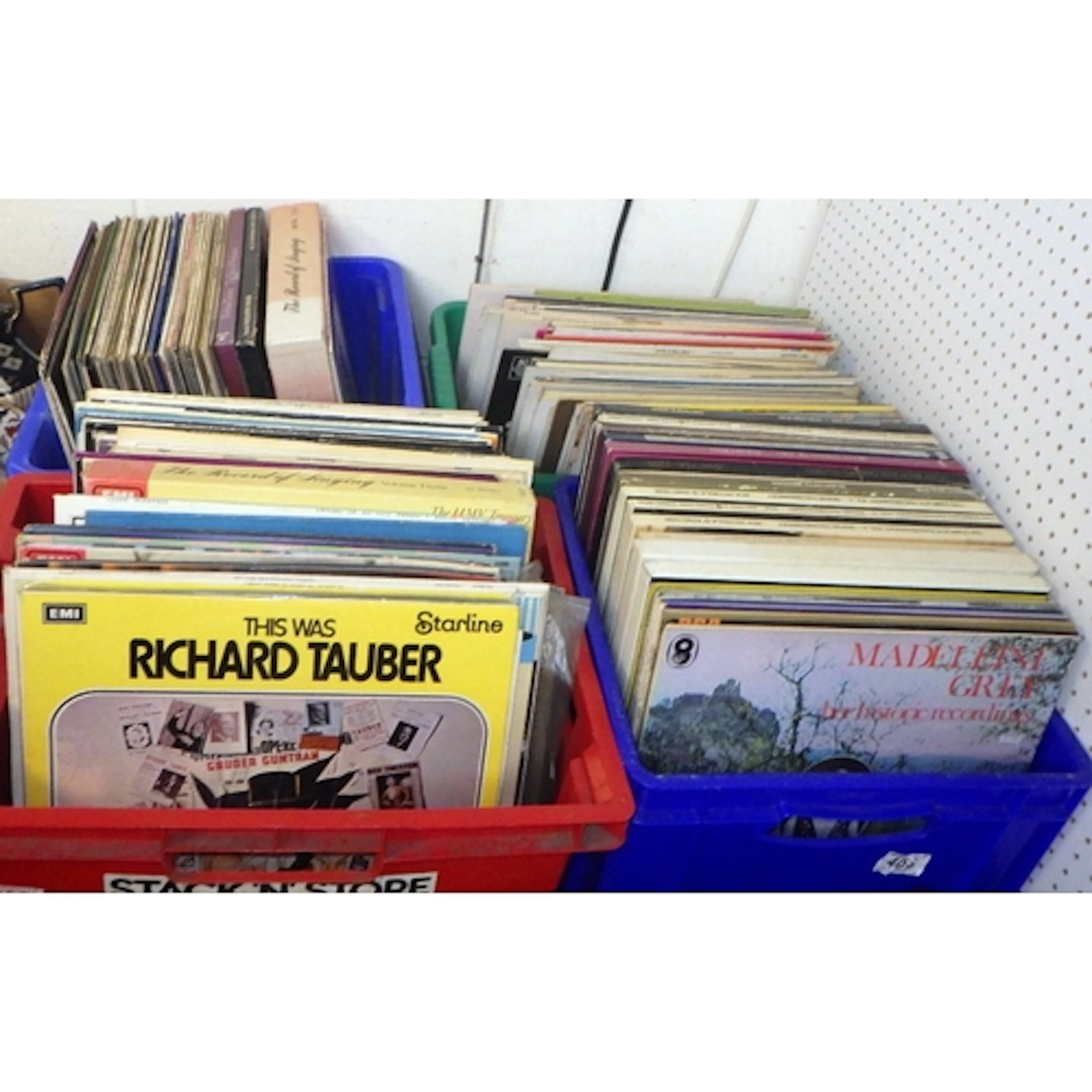 A large qty of mixed genre LPs (4)