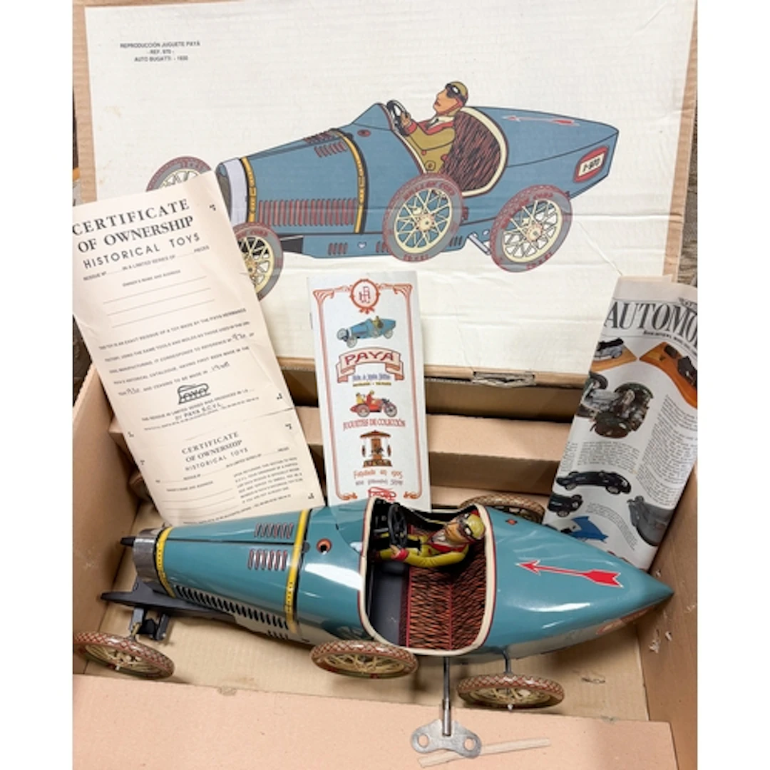 A Paya Spanish tin plate model racing car of a Bugatti, 1930...
