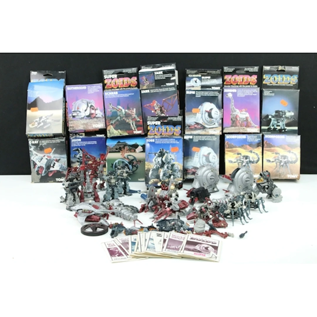 Over 20 x original Tomy Zoids figures plus a quantity of acc...
