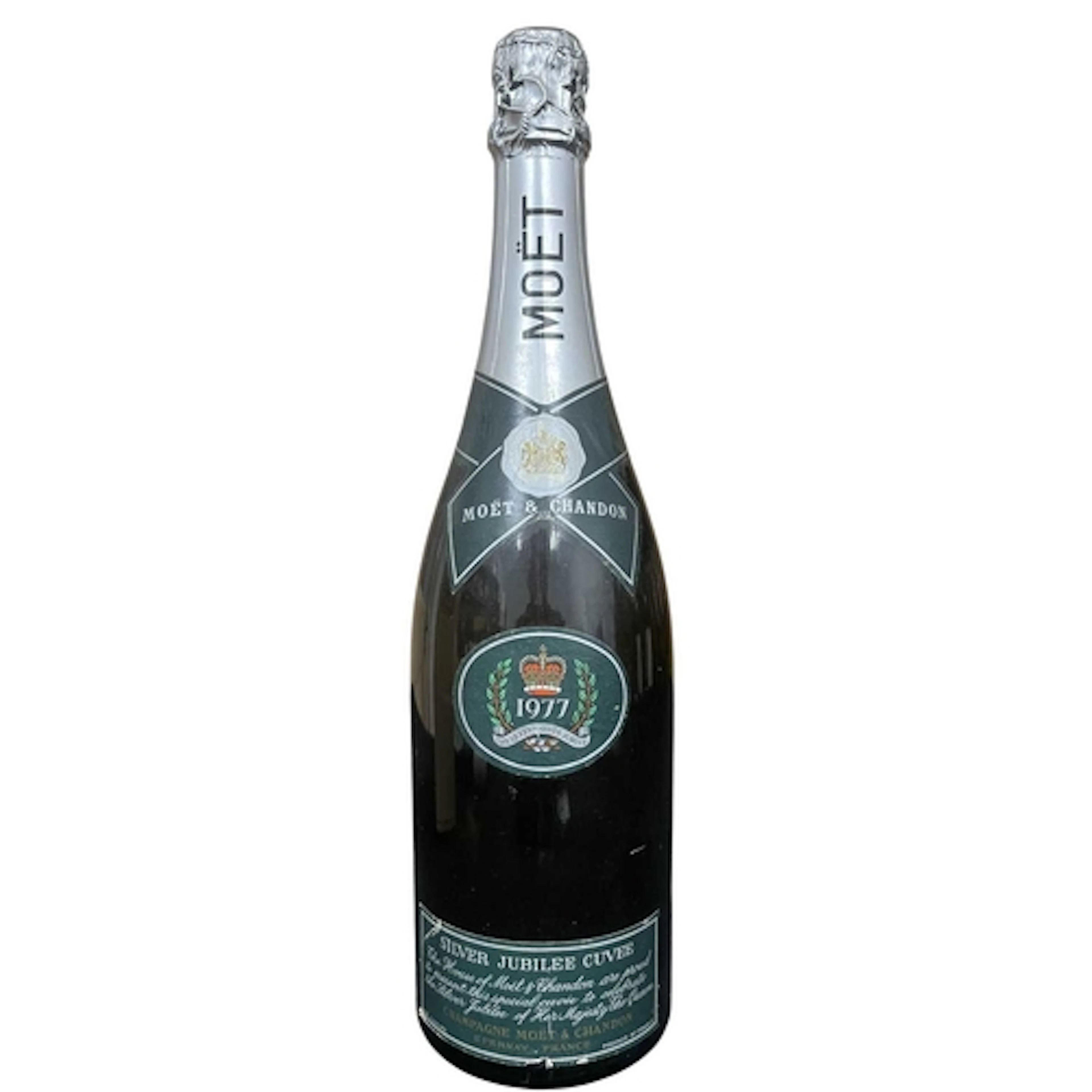 A Moet & Chandon 1977 The Queen's Silver Jubilee Cuvee c...