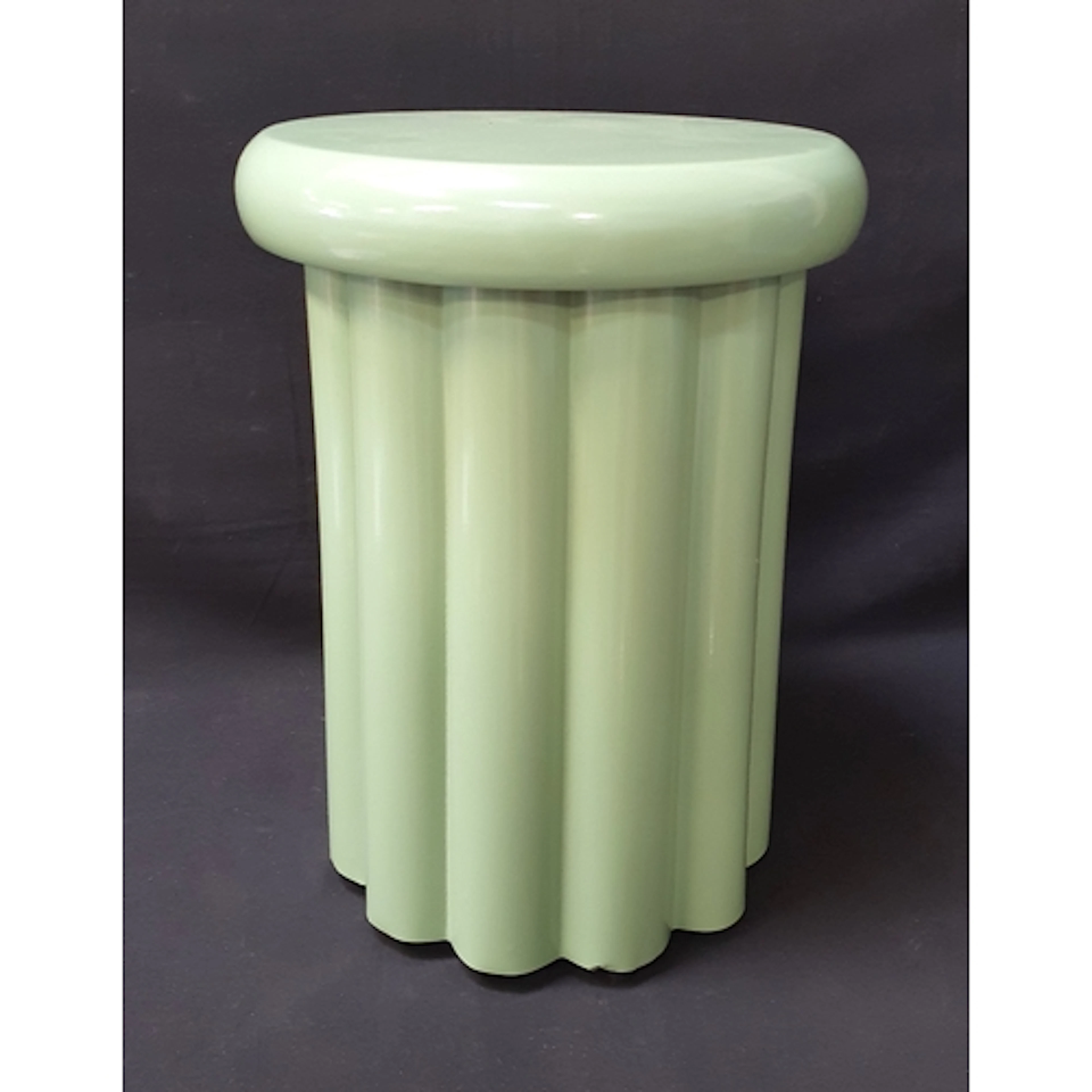 RETRO STYLE HABITAT STUDIO CIRCULAR SIDE TABLE the metal sid...