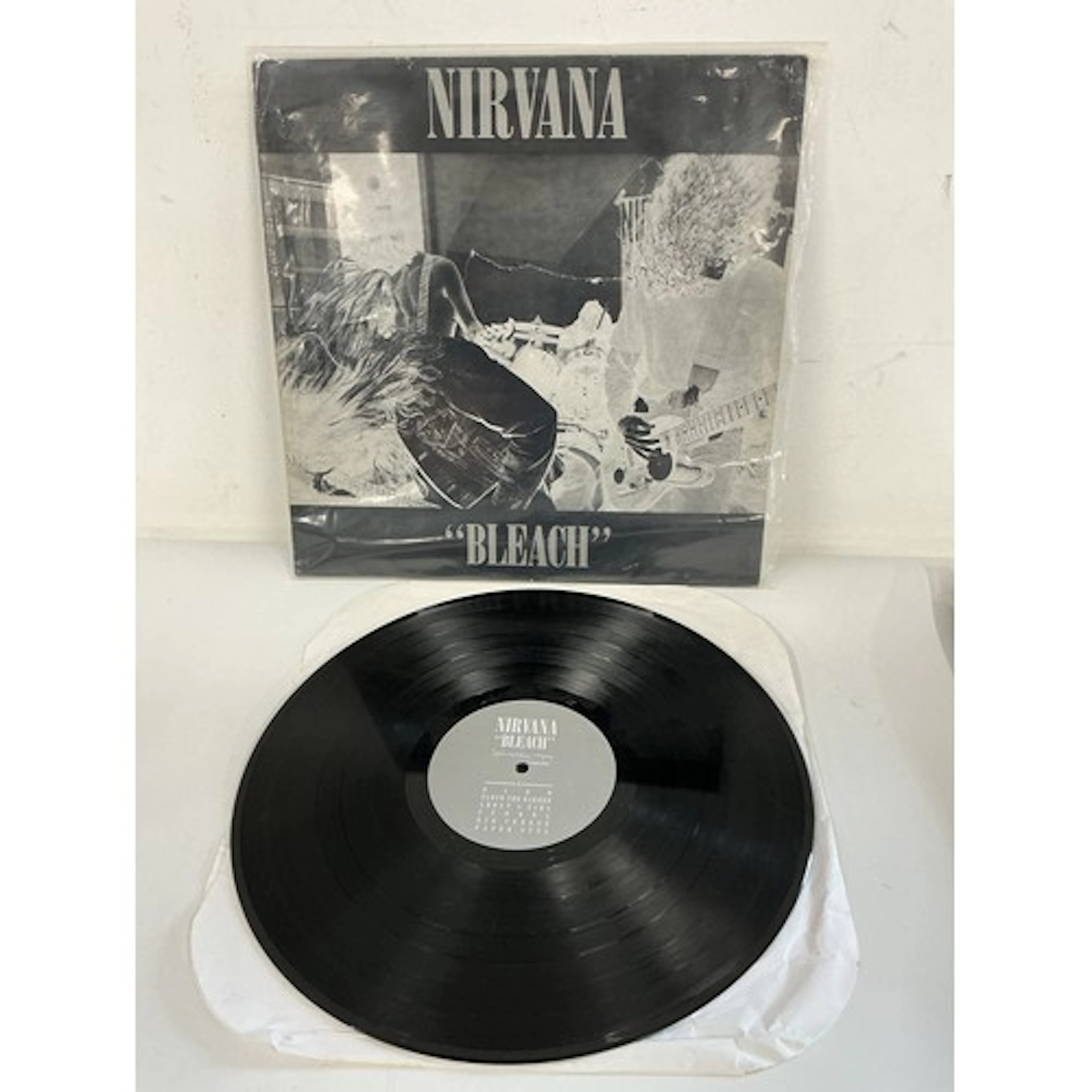 A first UK pressing of the debut Nirvana LP ‘Bleach’ TUP LP6...