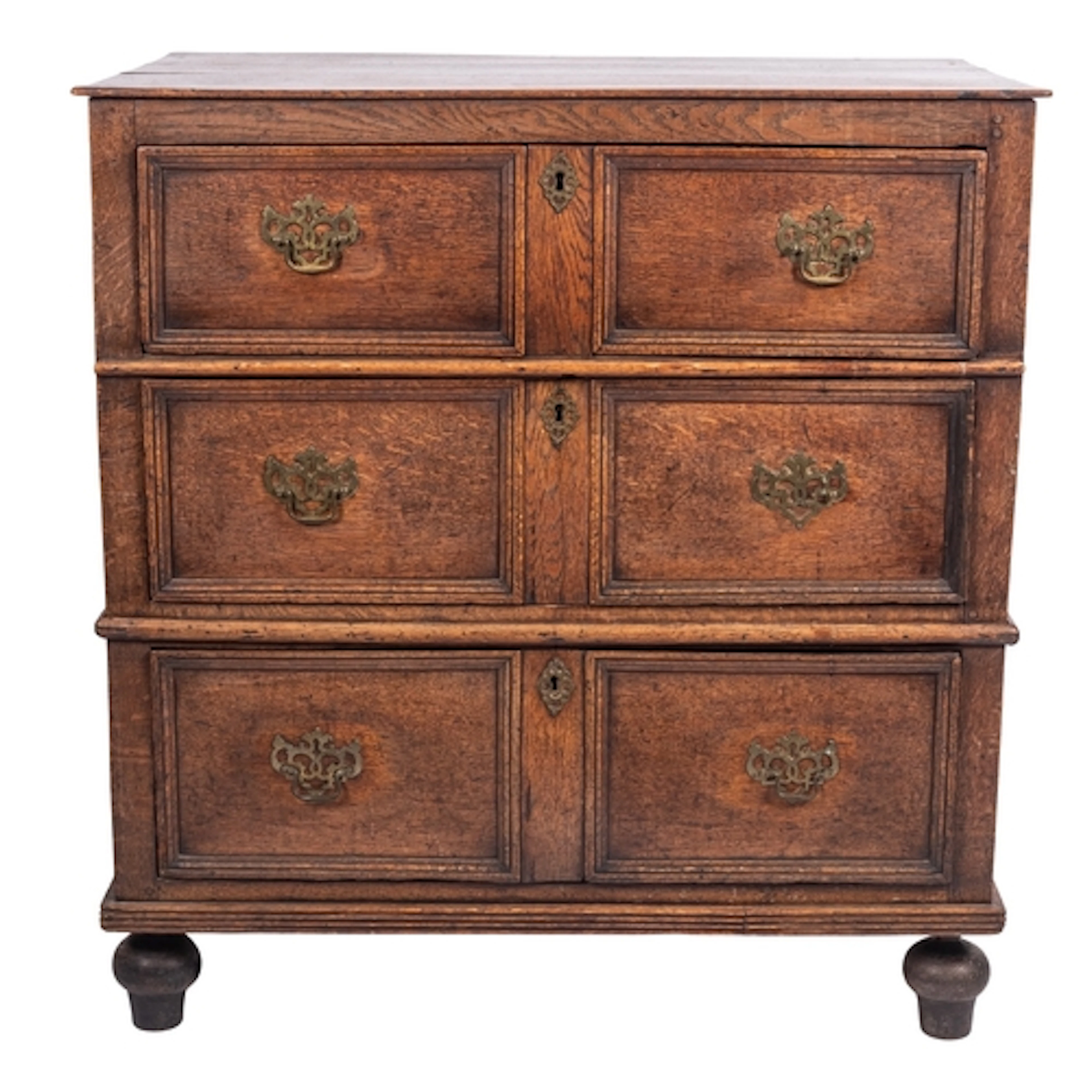 A William & Mary or Queen Anne oak chest of drawers, circa 1...