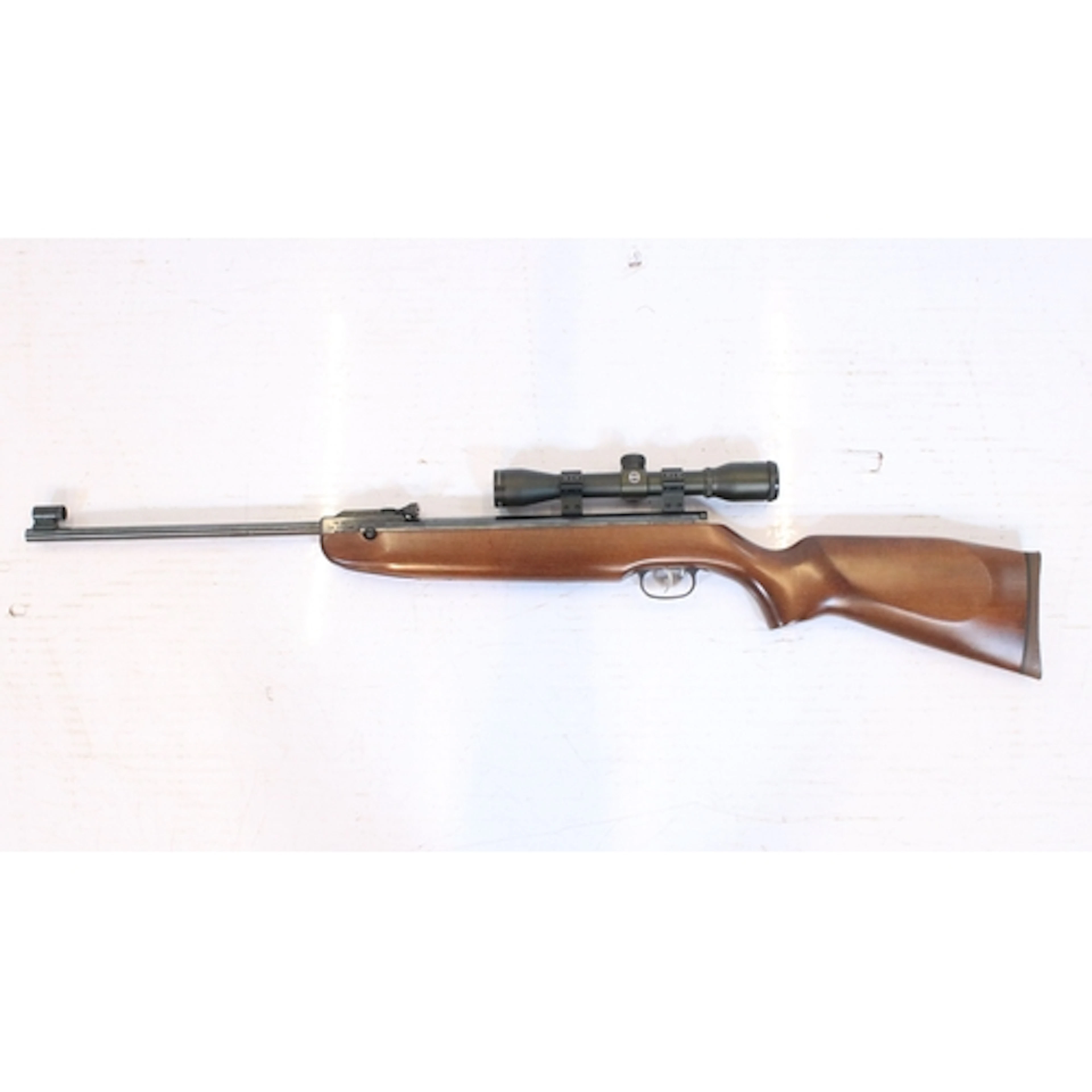 Weihrauch HW 99 S Cal .177"/4.5mm with a Hawke Sport HD 4X32...