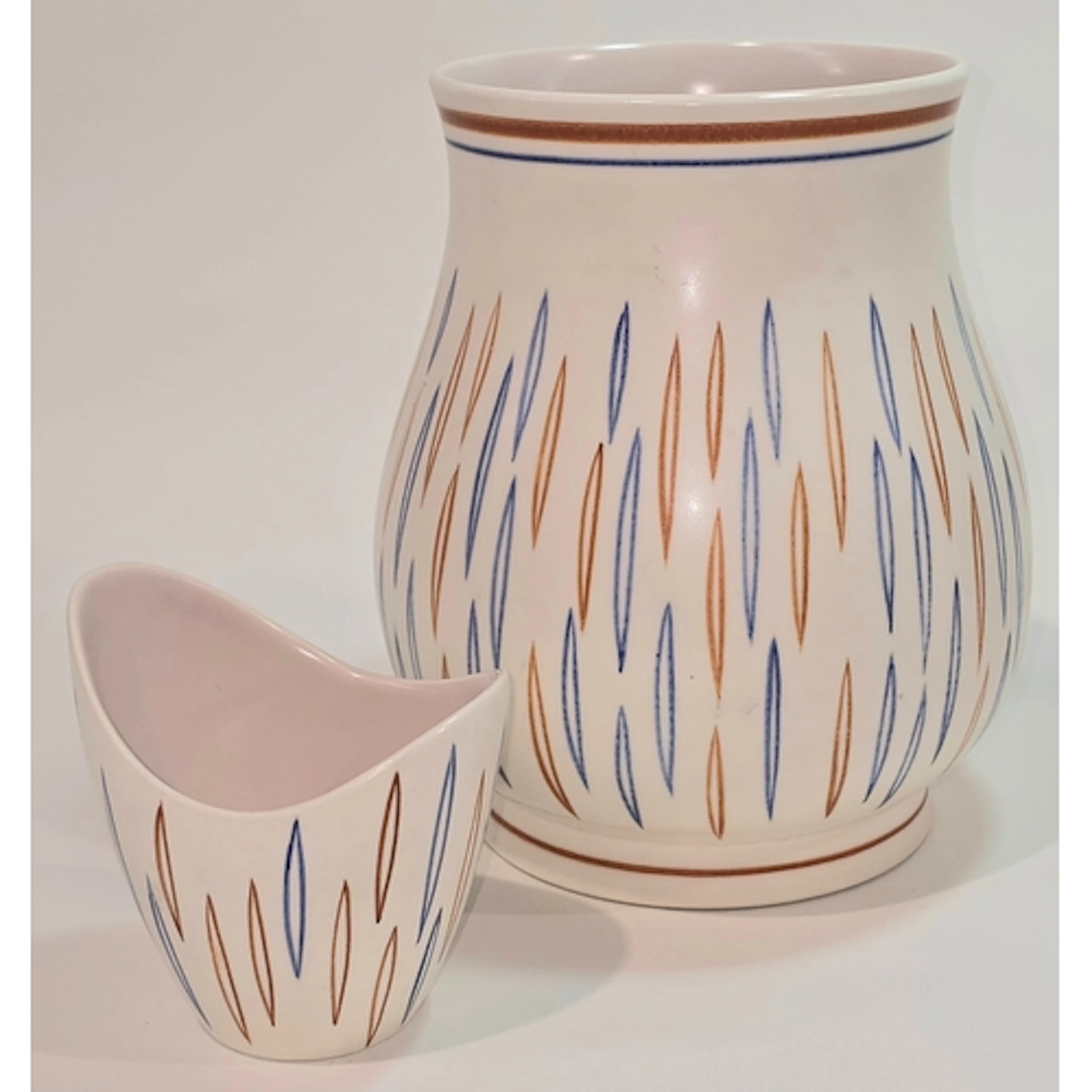 Poole Pottery shape 718 PV pattern (slits) Freeform vase 8" ...