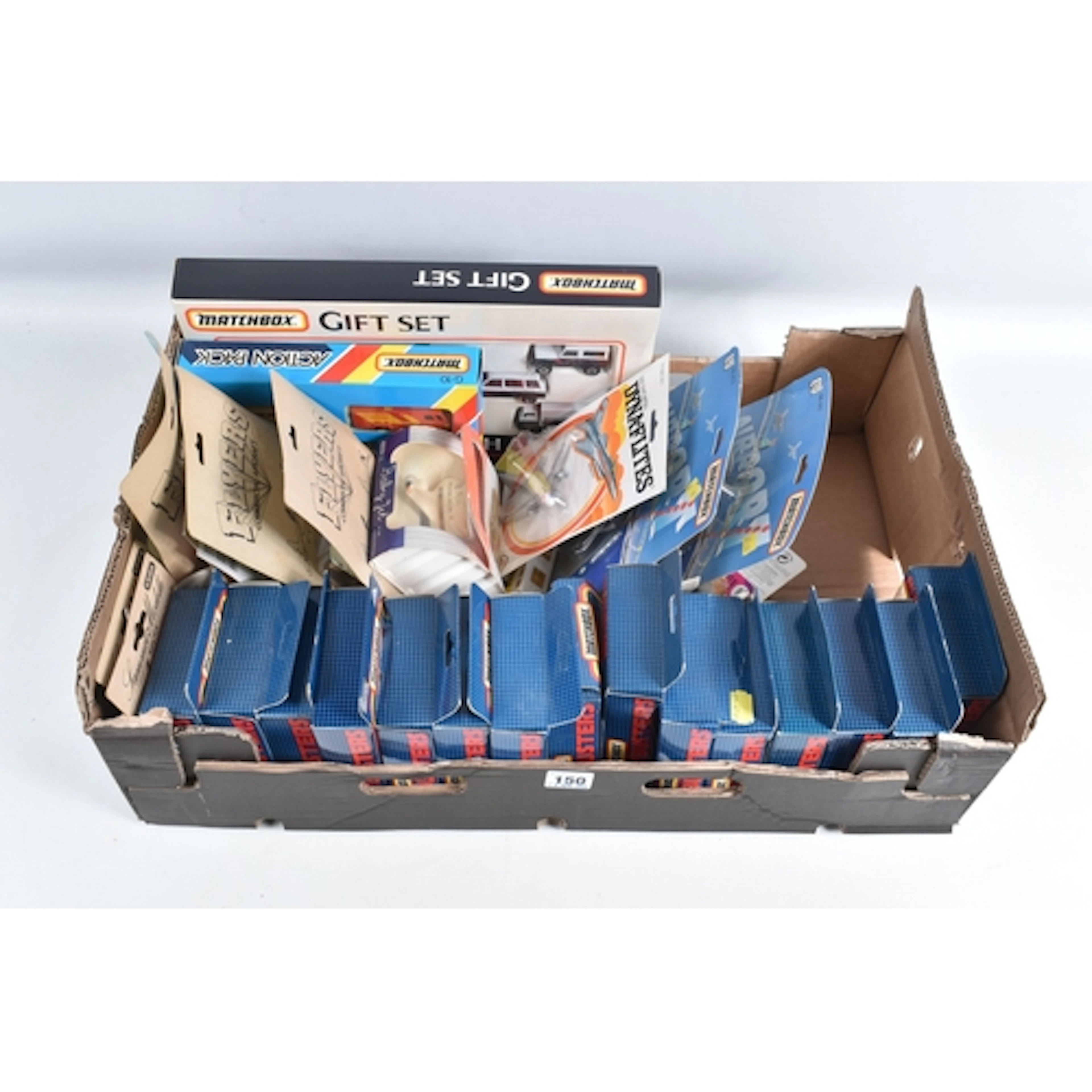 A COLLECTION OF BOXED AND CARDED BLISTER PACK MODEL AIRCRAFT...