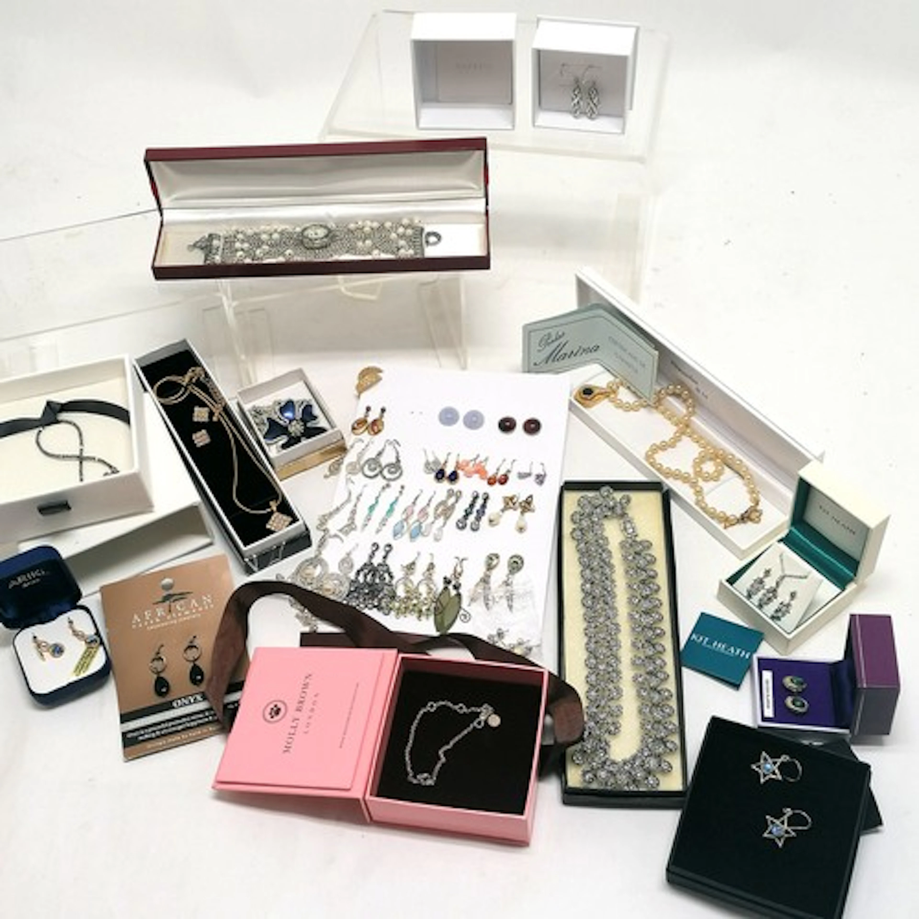 Qty of boxed jewellery inc silver Molly Brown bracelet, silv...