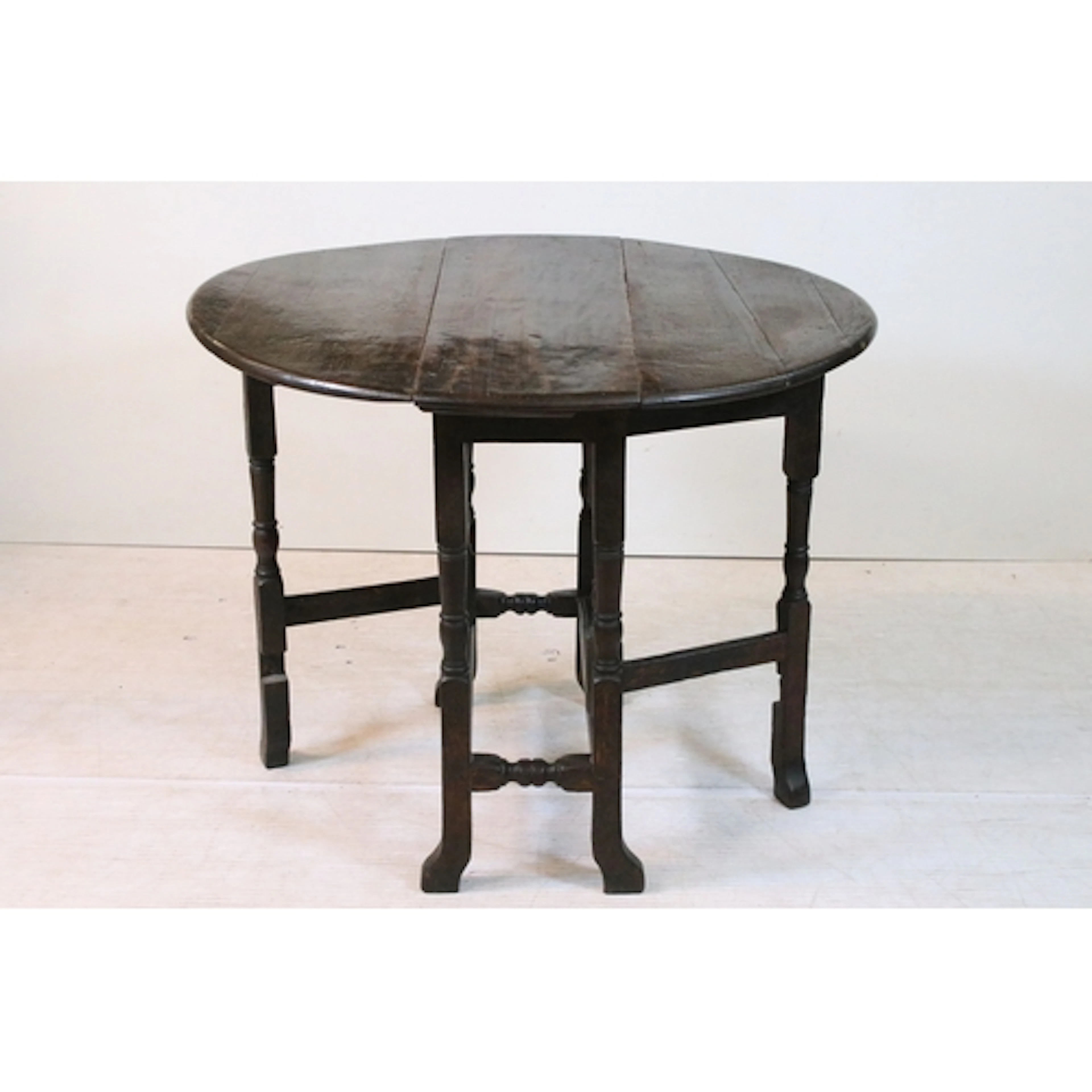19th century oak gateleg table, with single drawer, 70cm hig...