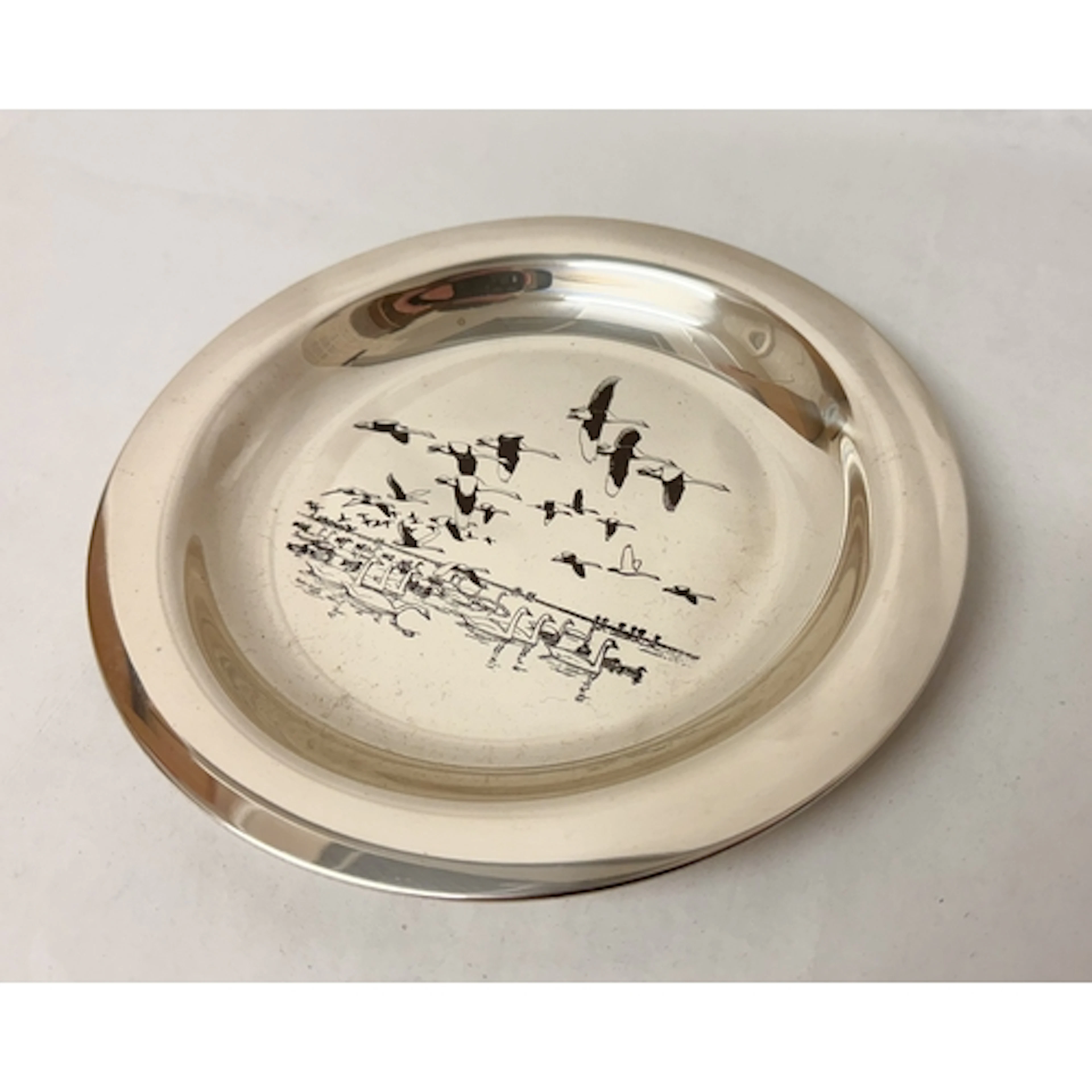 A silver 1971 Peter Scott Christmas plate by John Pinches, f...