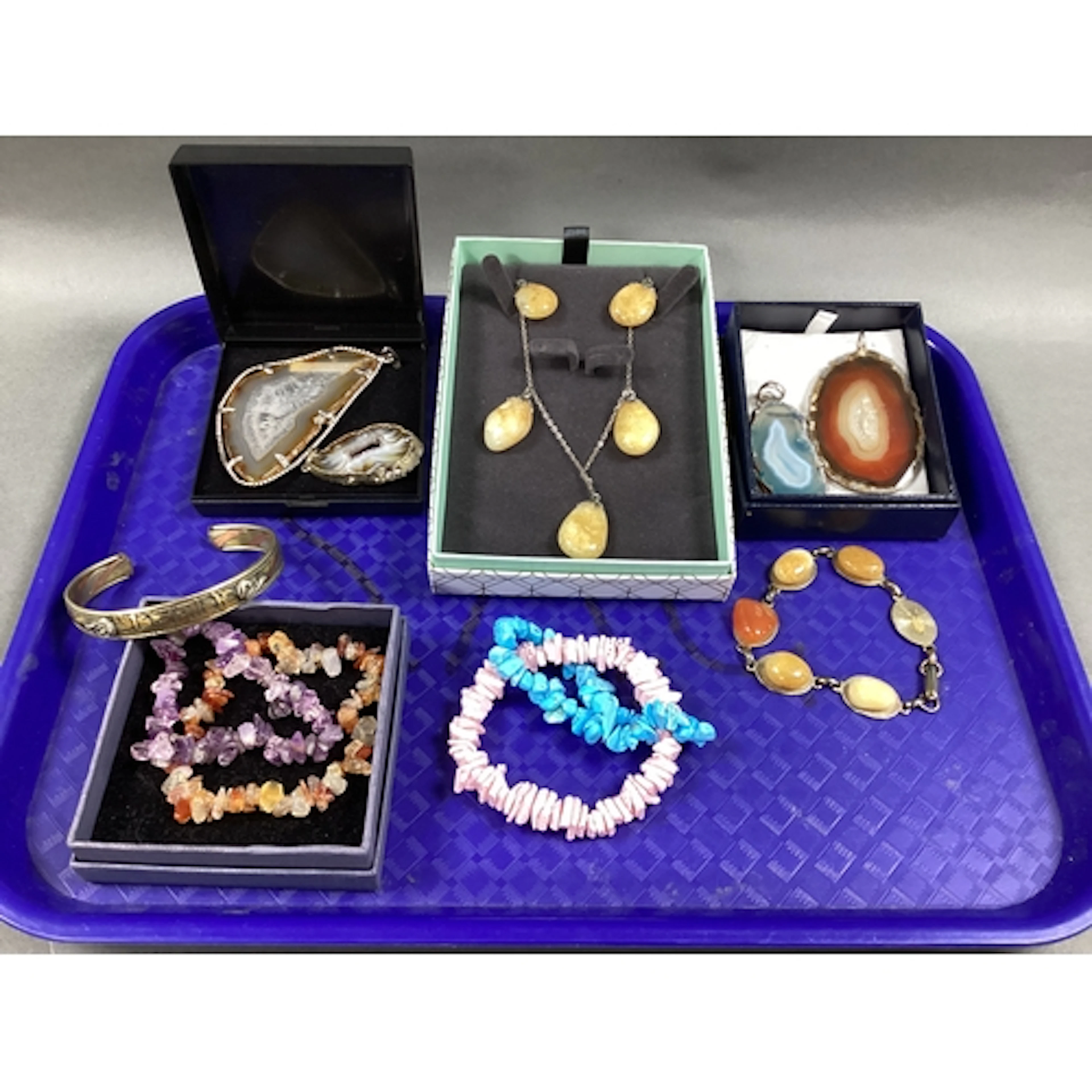 A Small Collection of Agate Slice Pendants, of various sizes...