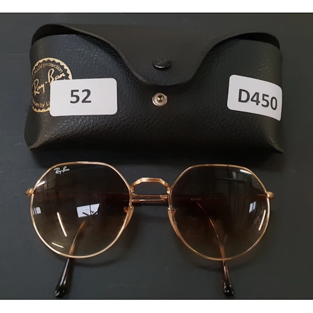 PAIR OF SUNGLASSES RAY BAN RB 3565 INC. CASE