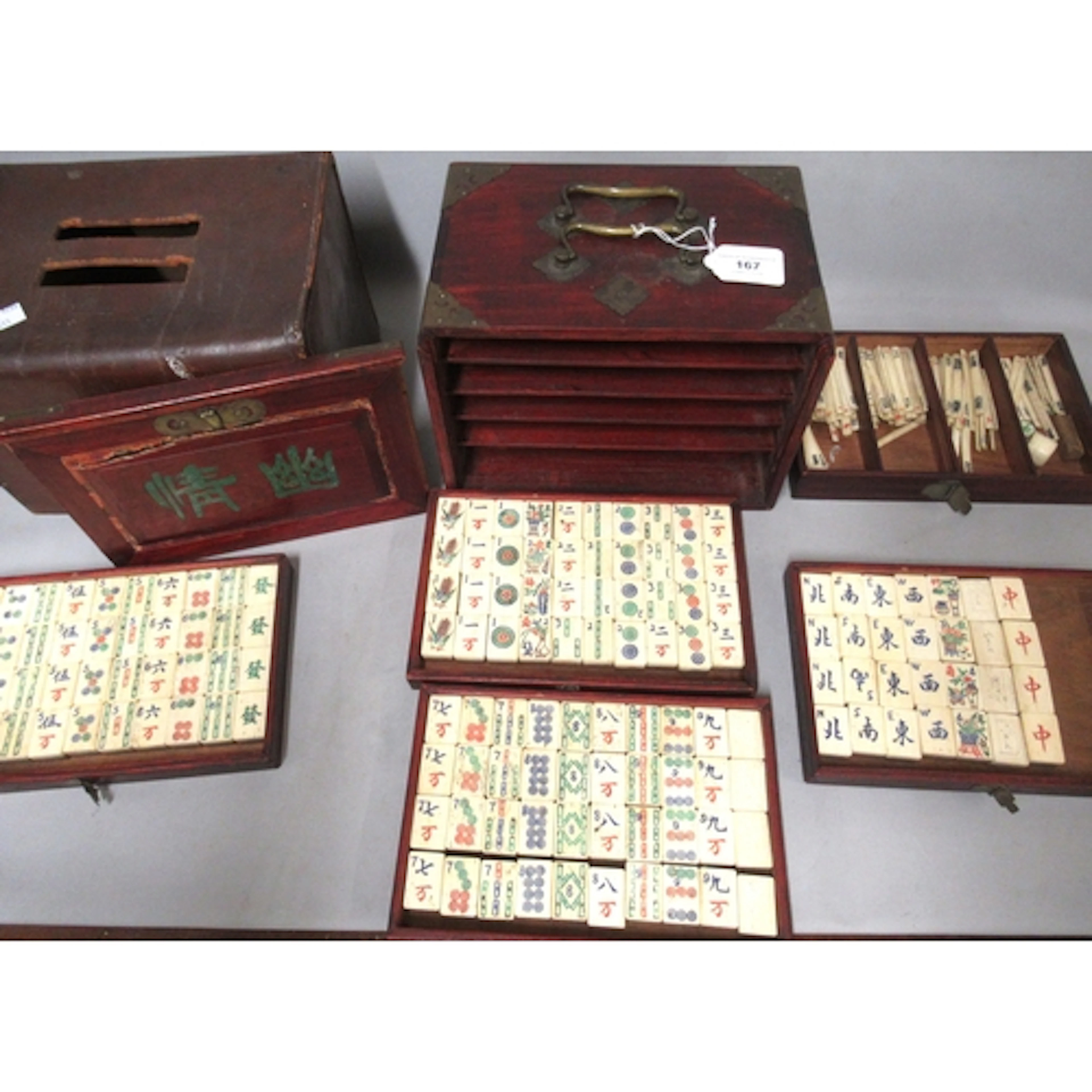 Chinese wooden cased early / mid 20th Century mahjong set (s...