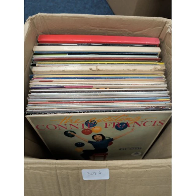 Box containing mixed vinyl records to include classical, etc