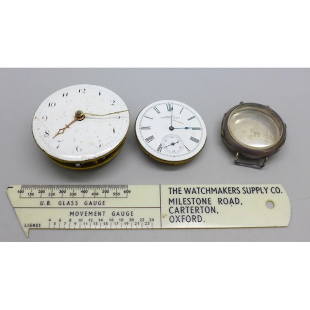 A silver watch case, a Thomas Gilbert pocket watch movement,...