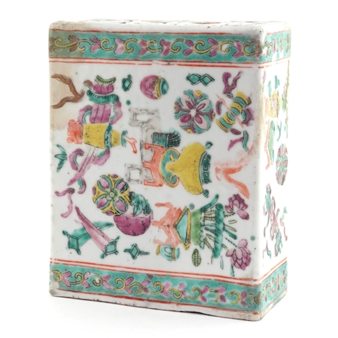 Chinese famille rose porcelain neck pillow hand painted with...