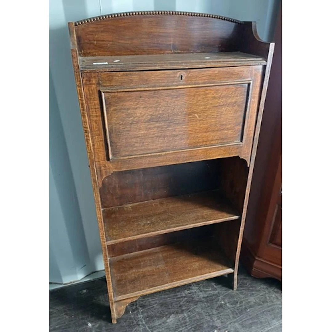 EARLY 20TH CENTURY OAK STUDENTS DESK