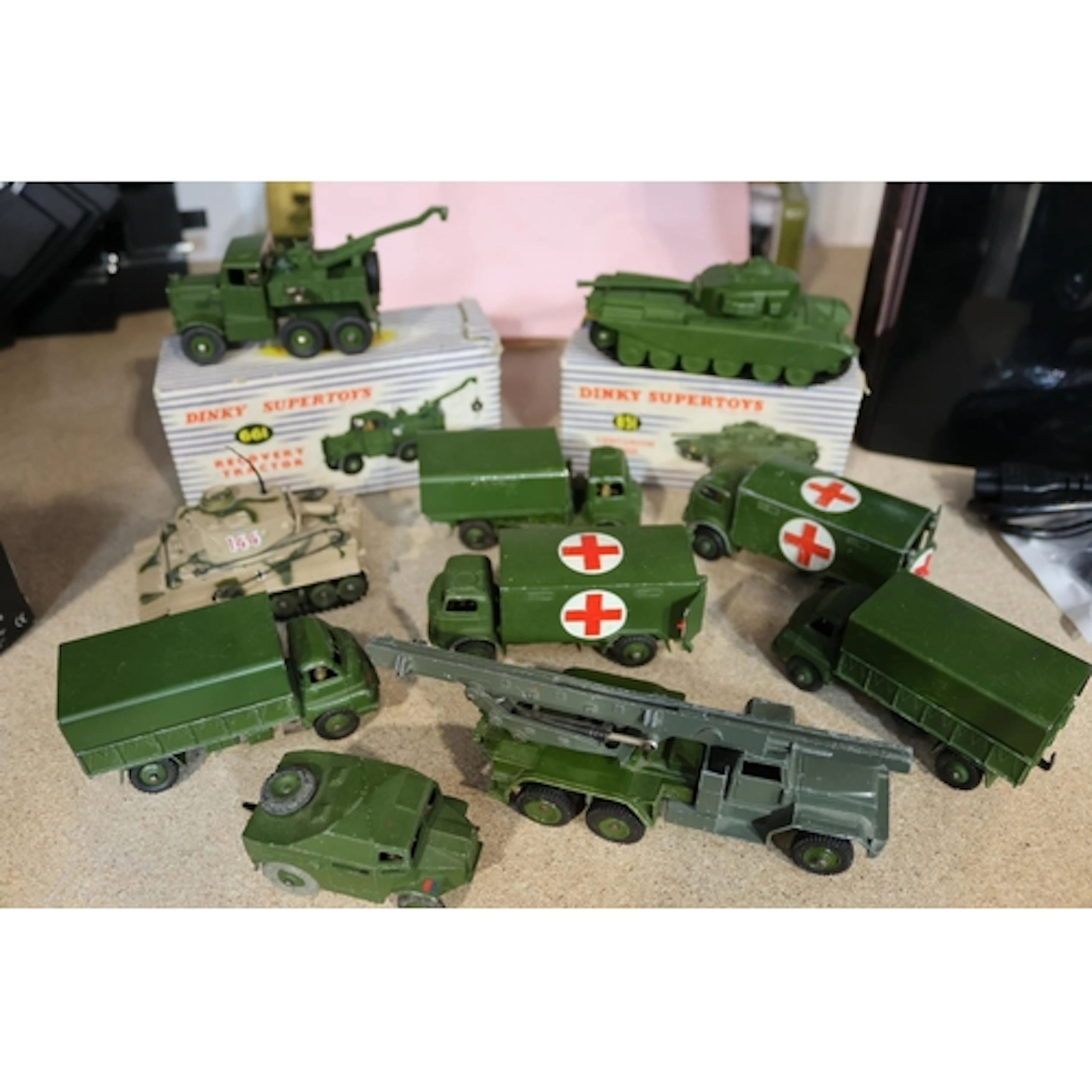 Dinky Toys diecast model army vehicles to include 661 Recove...