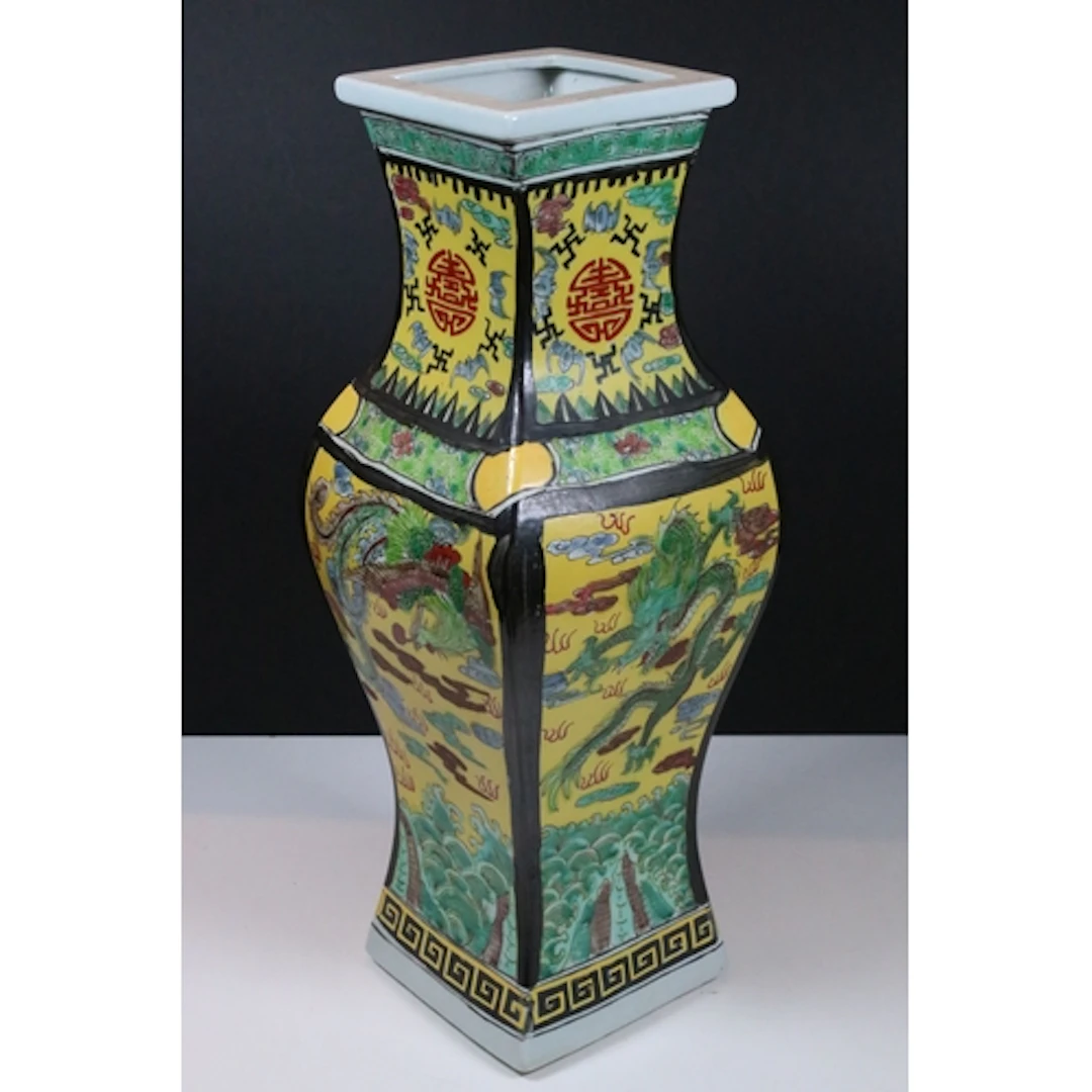 20th century Chinese famille verte vase of square form, pain...