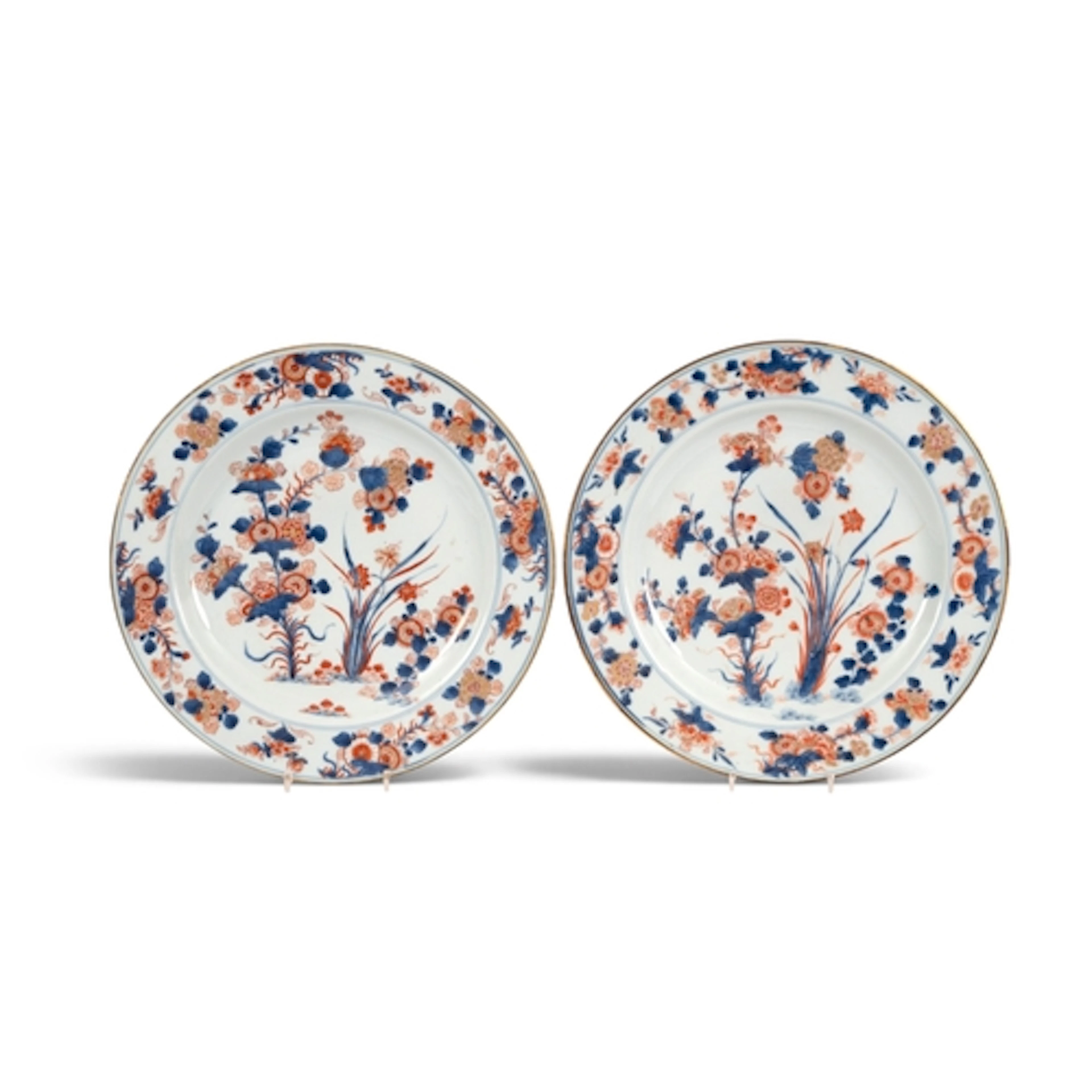 A pair of Chinese Imari chargers, 1st half 18th century, wel...